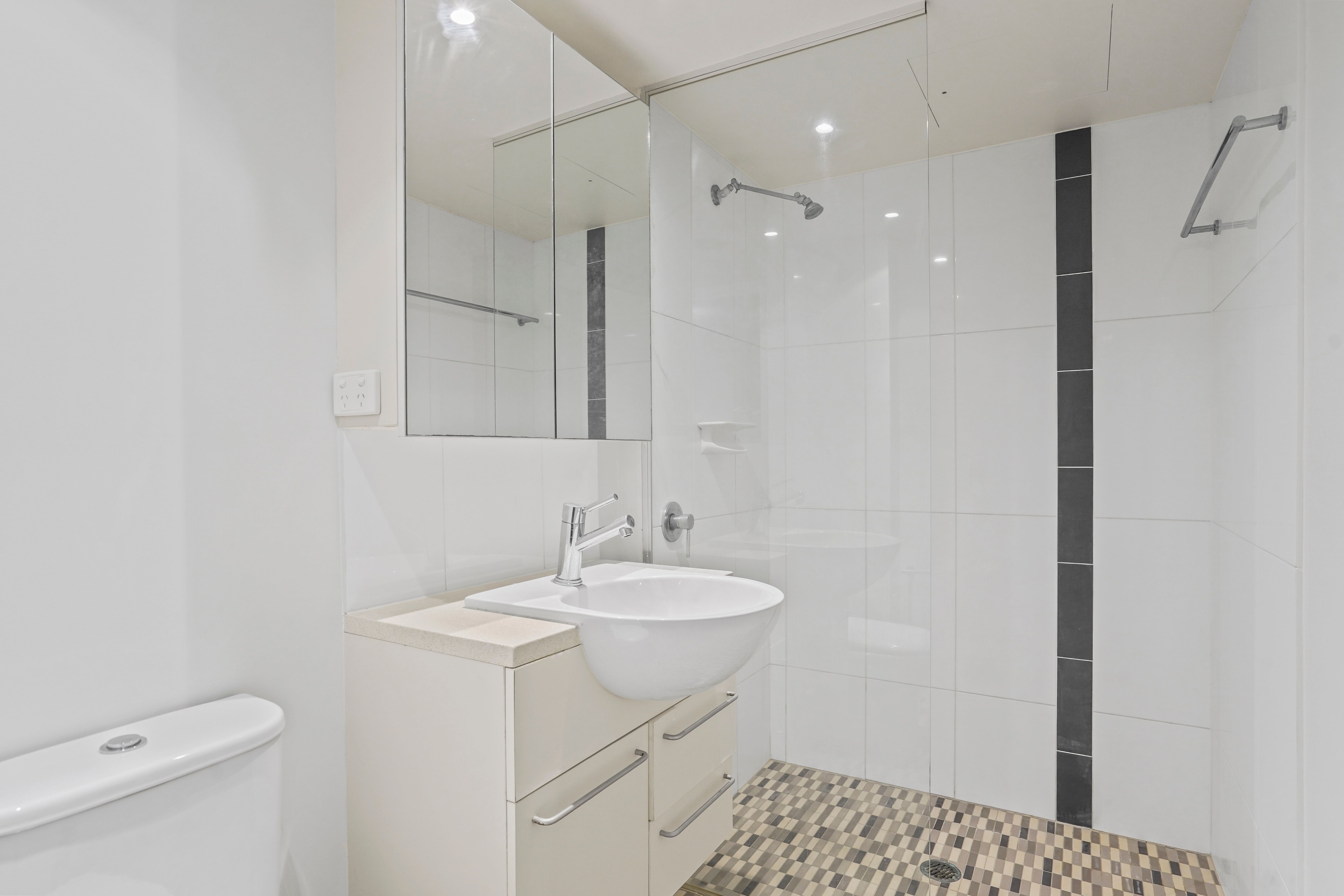 3305/22 Carraway Street — photo 8 of 10