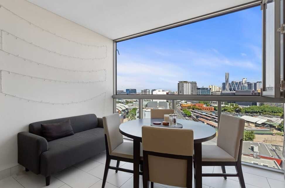 1082/16 Hamilton Place, Bowen Hills, QLD 4006