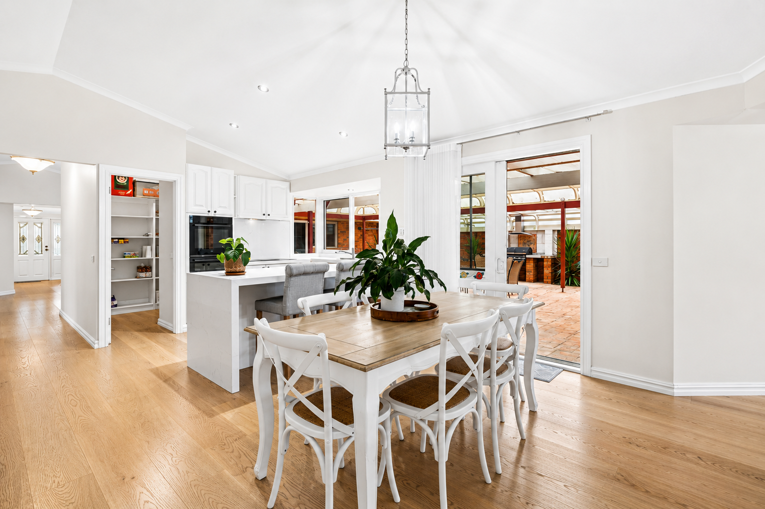 14 Frances Browne Way — photo 7 of 29