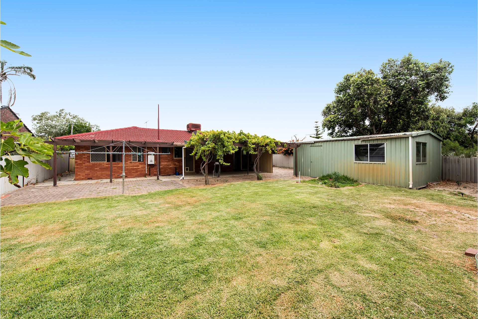 5 Kingallon Court, Rockingham, WA 6168