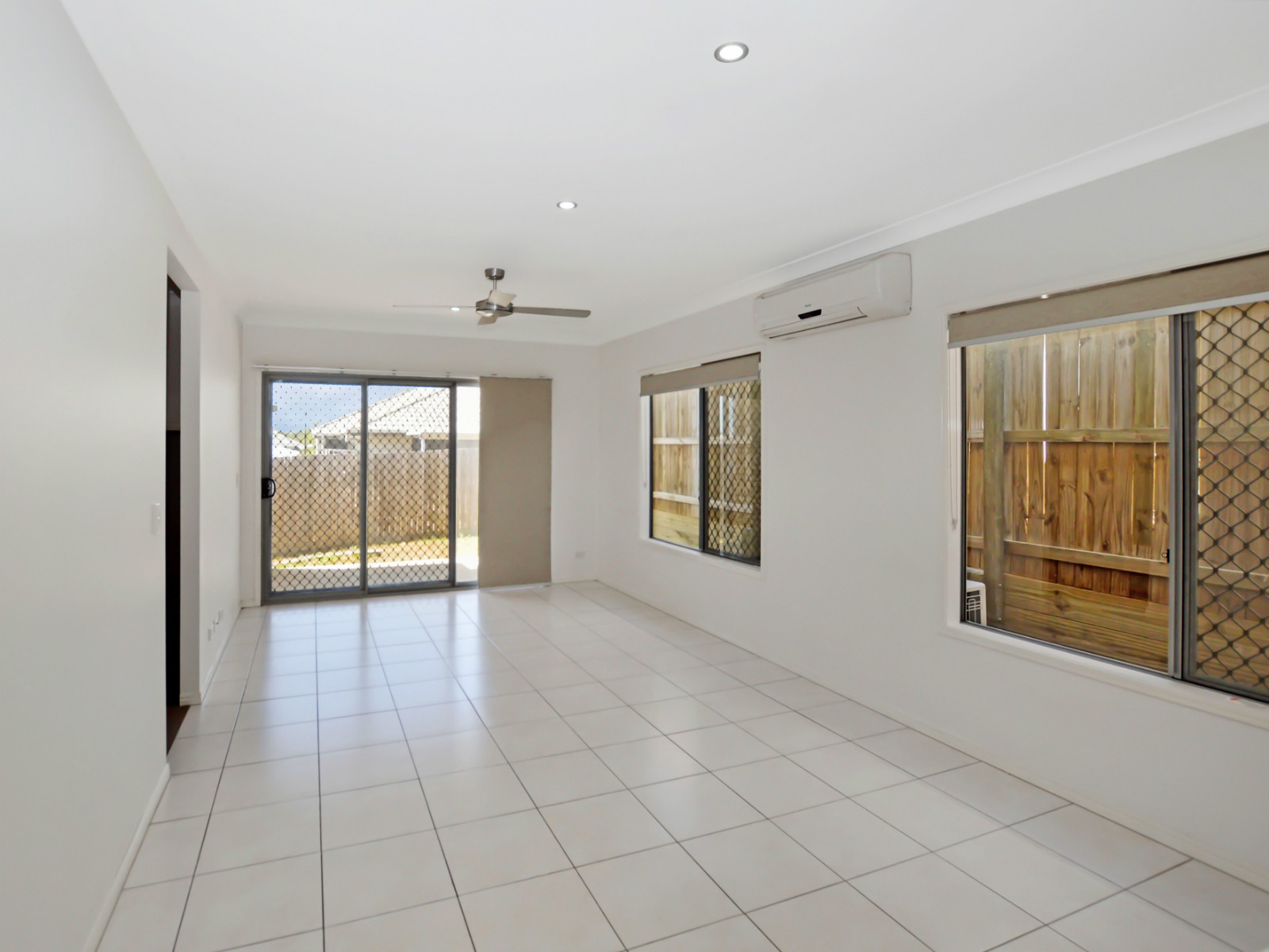 45 Brock Drive, Springfield Lakes, QLD 4300