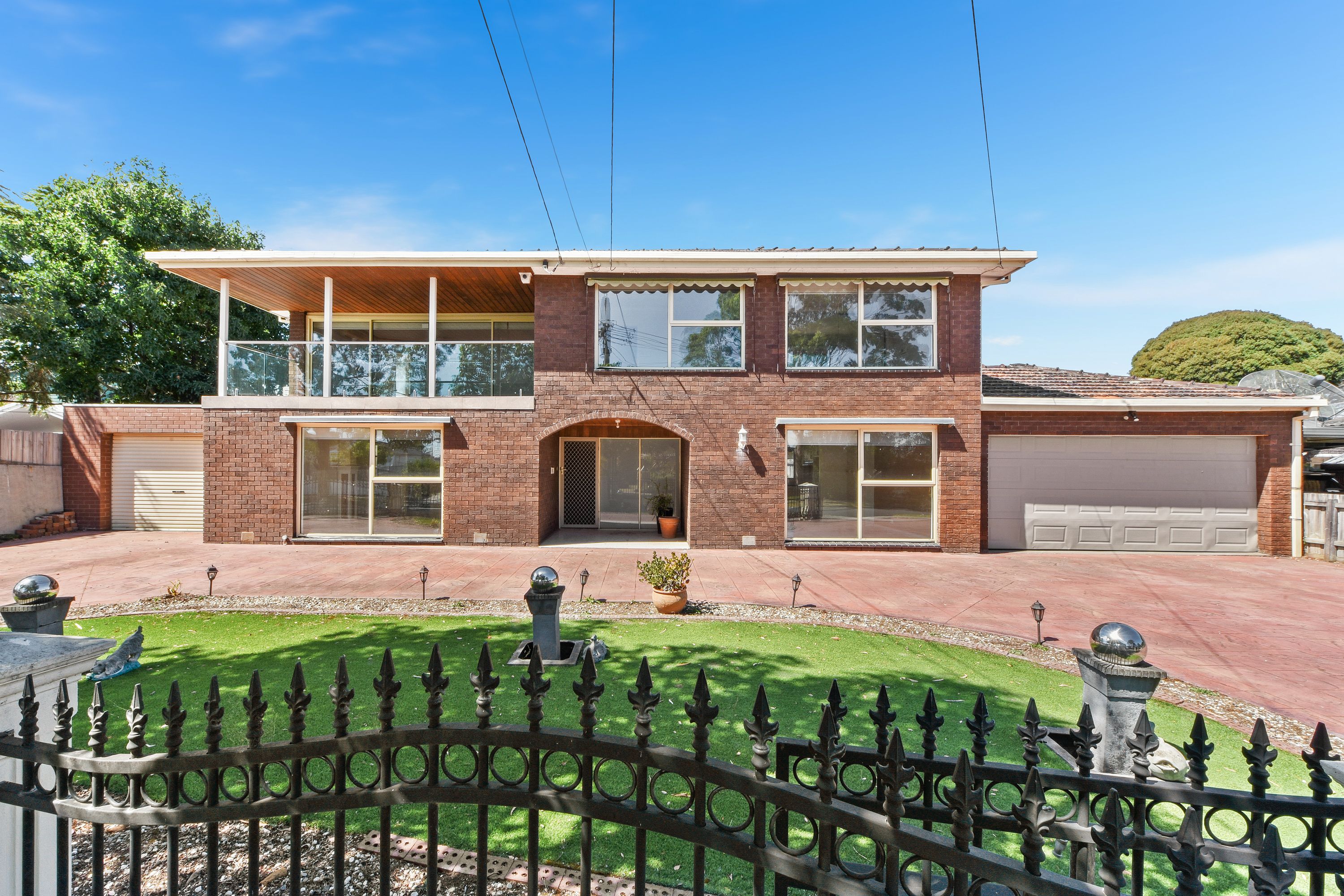 41 Tudawali Crescent — photo from Ray White Glen Waverley