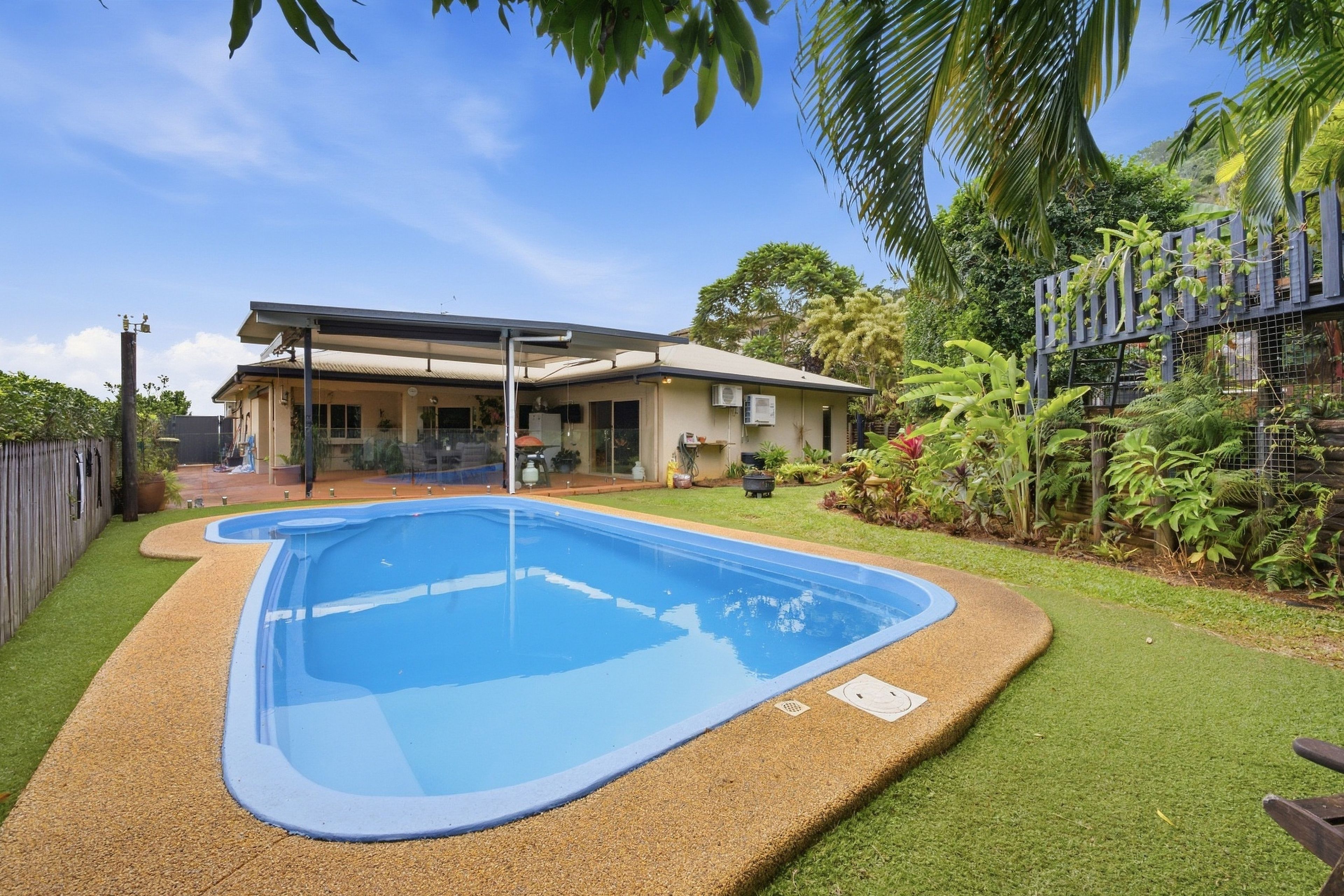 6 Torokina Street, Trinity Beach, QLD 4879
