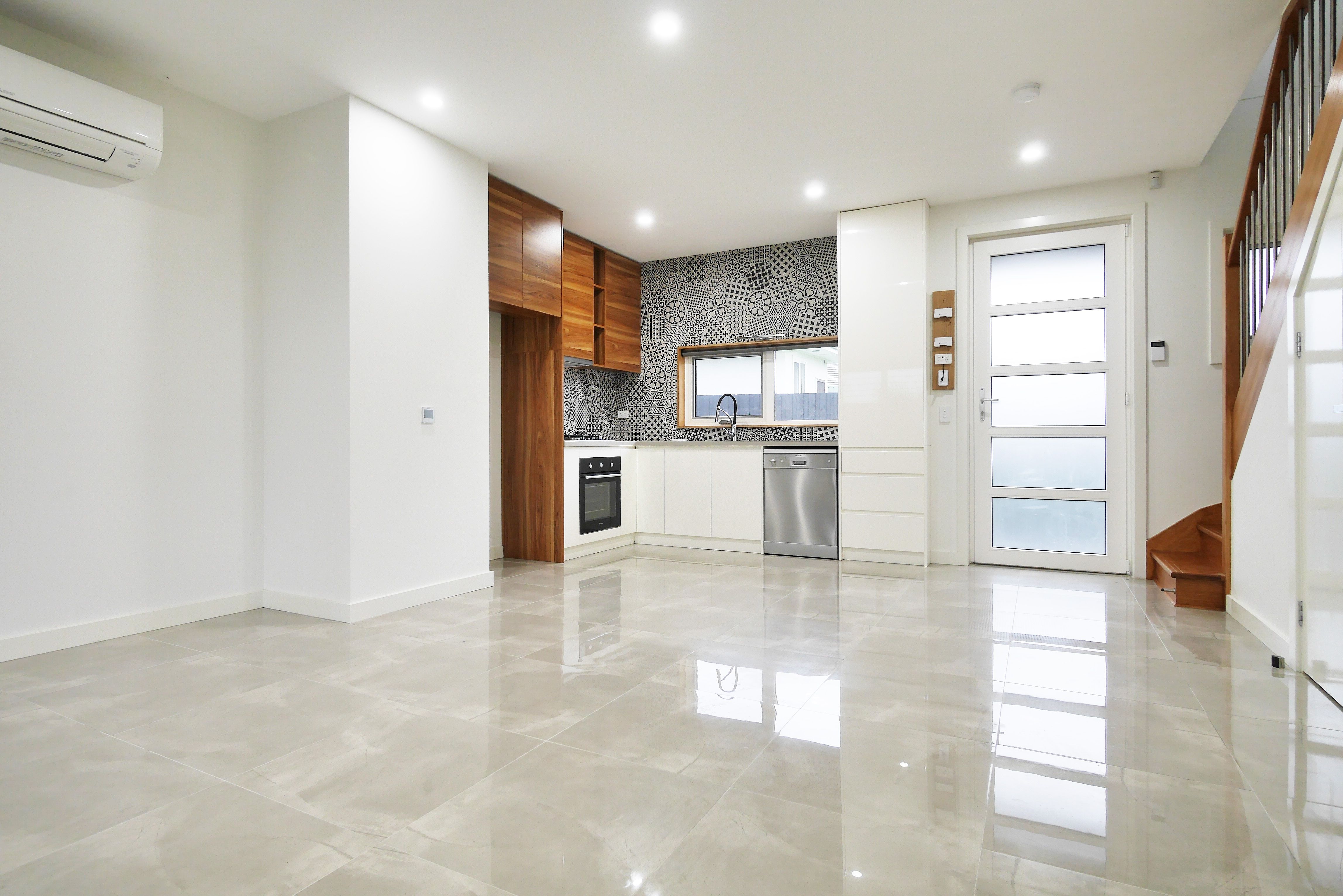 37 Blackwood Parade, Heidelberg West VIC 3081