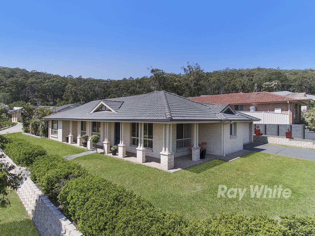 1 Corella Close, Fennell Bay, NSW 2283