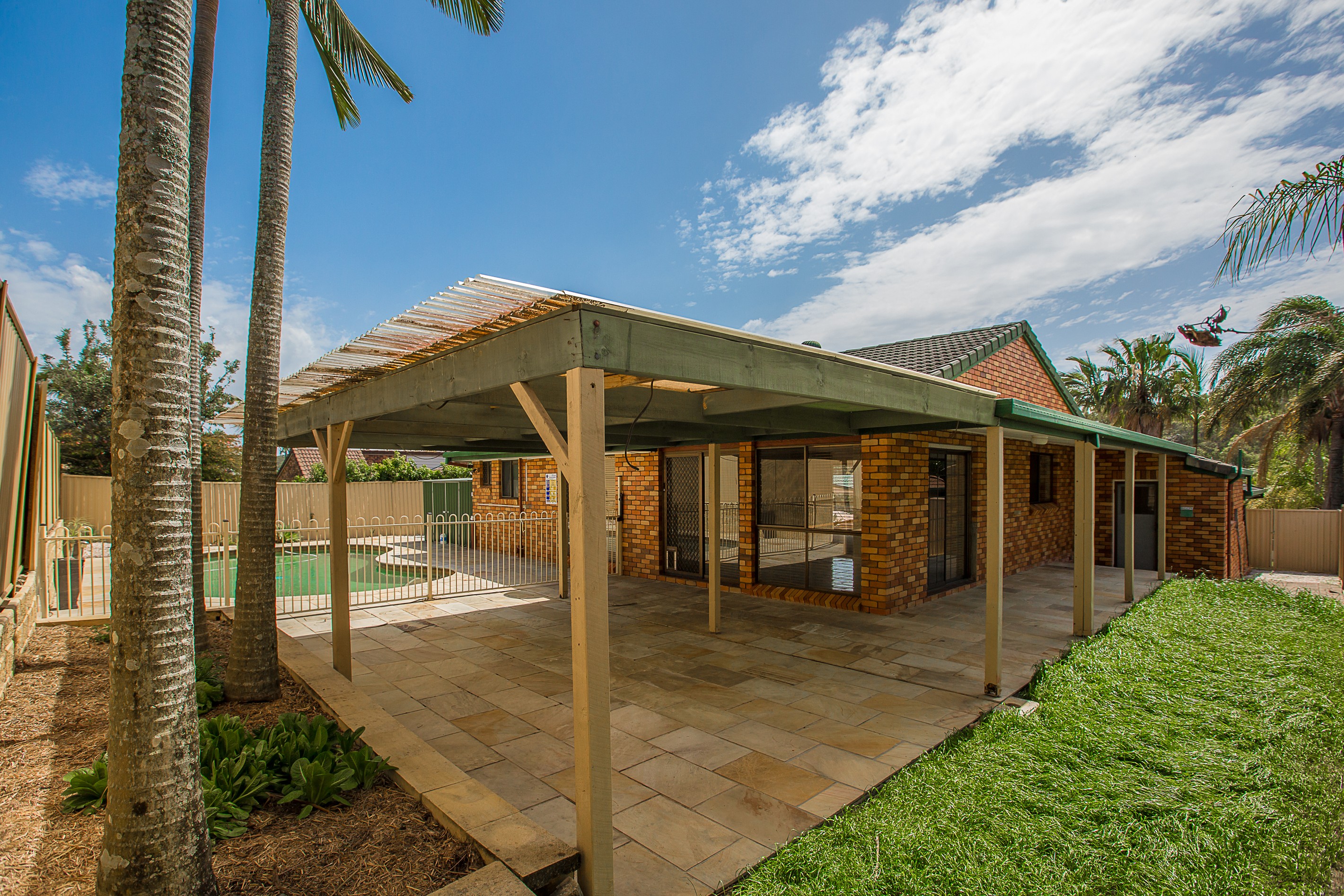 9 Peter Thomson Drive, Parkwood, QLD 4214
