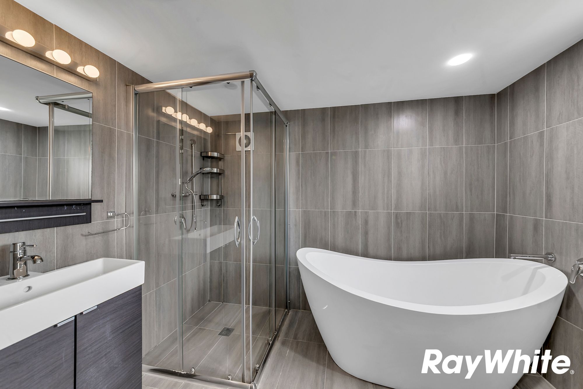 38 Edgar Street — photo 4 of 26