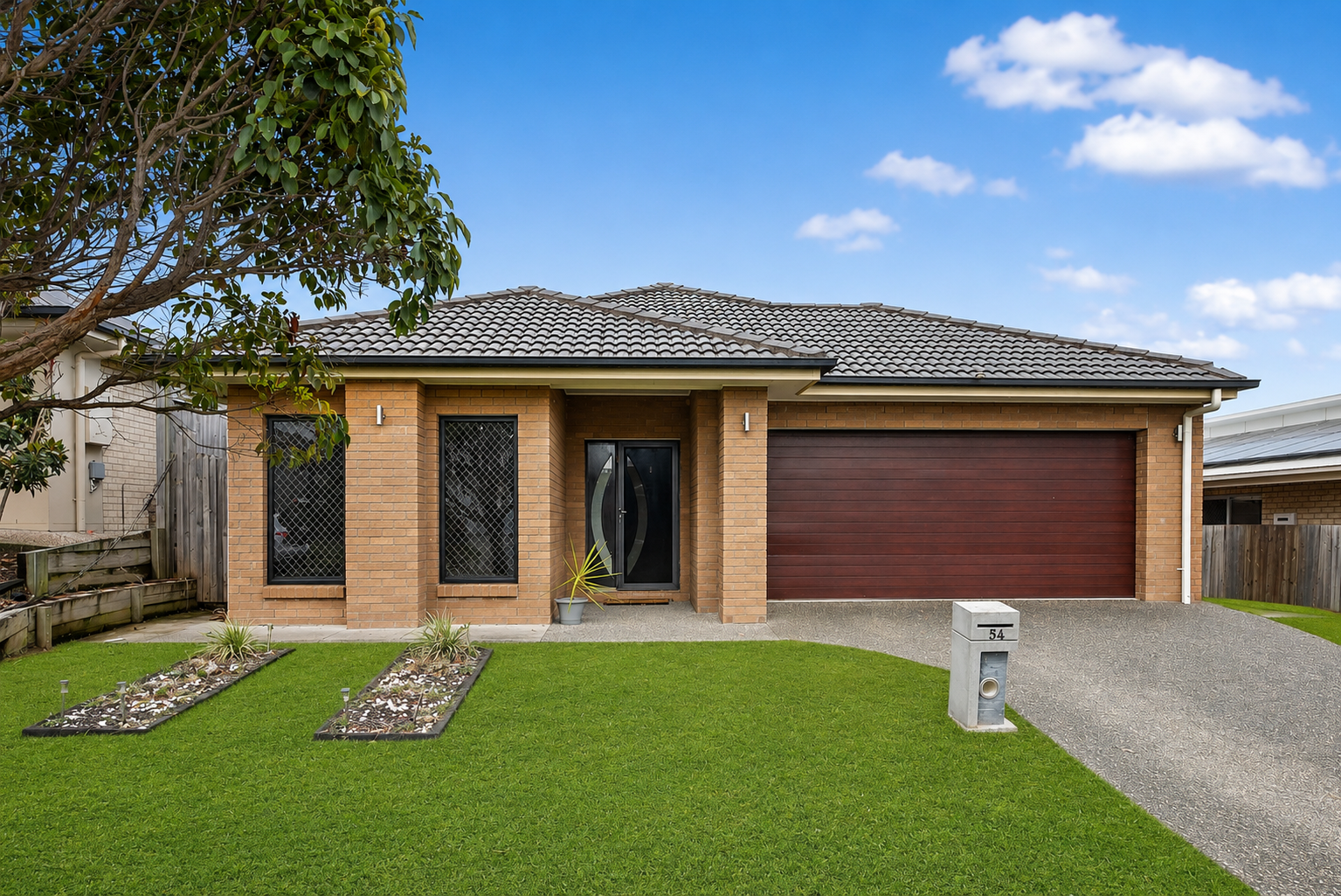 54 Mapleton Drive, North Lakes QLD 4509