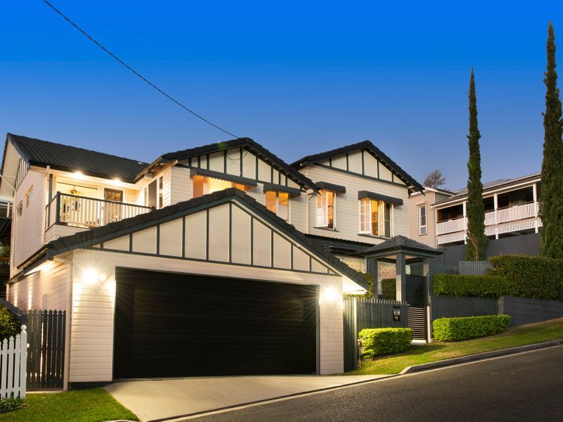 12 Goldsworthy Avenue, Hamilton QLD 4007