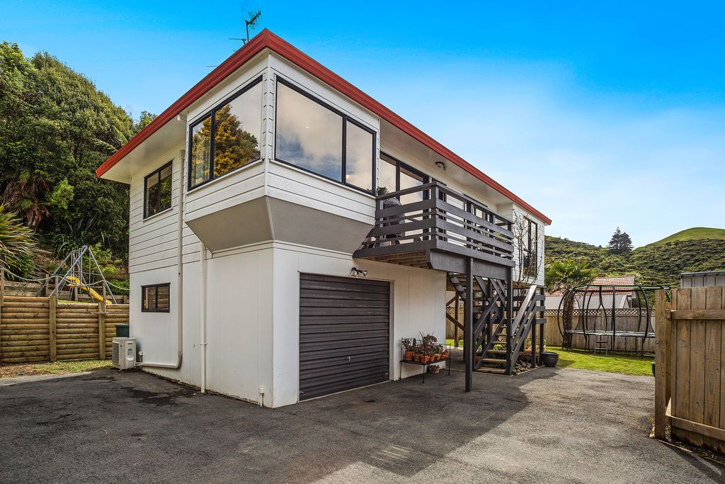 2/152 Tirohanga Road, Tirohanga, Lower Hutt City