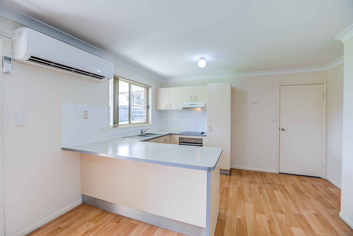 1 Barnes Court, Redbank, QLD 4301