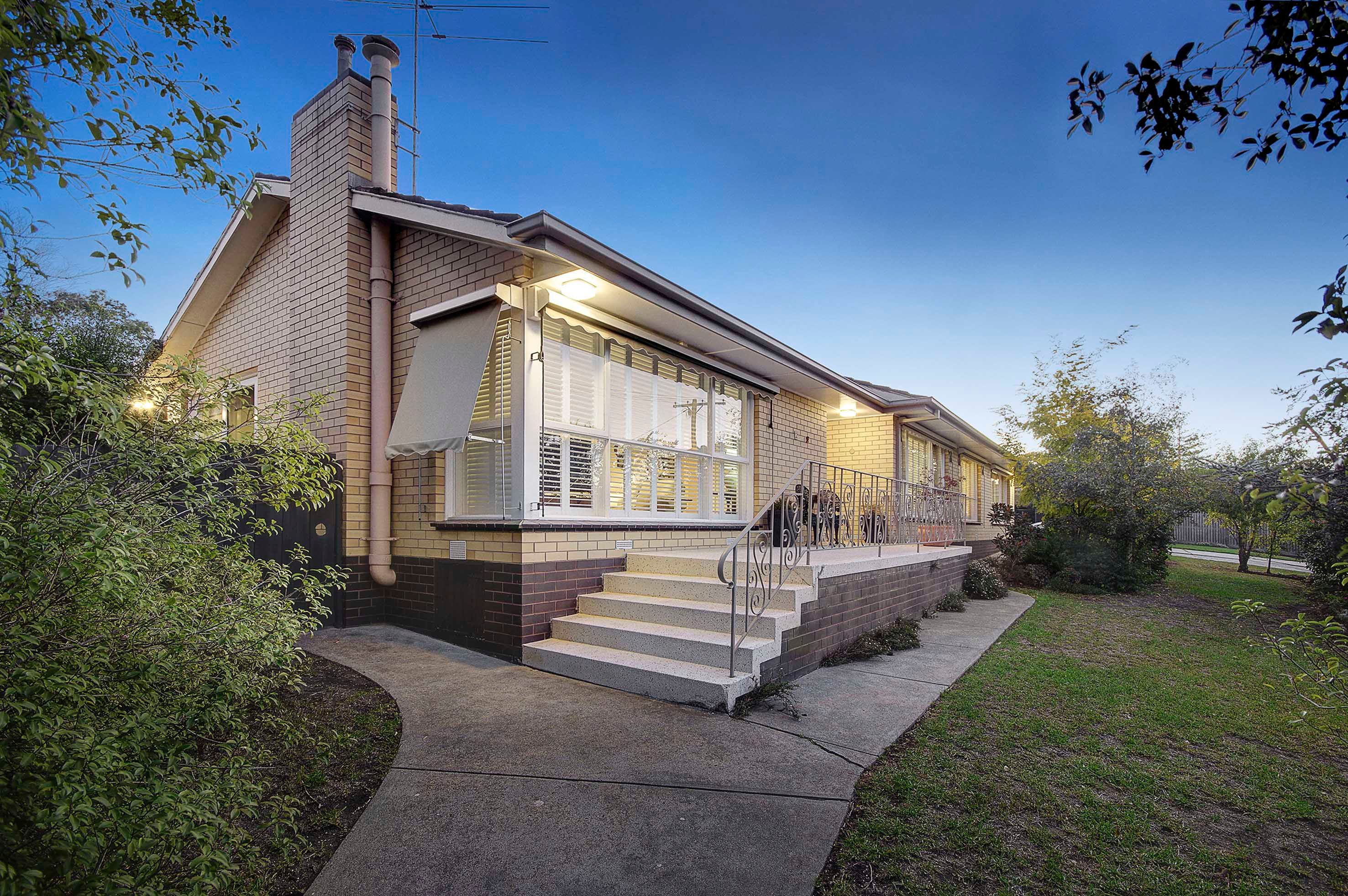 2 Sherwood Court, Highton, VIC 3216