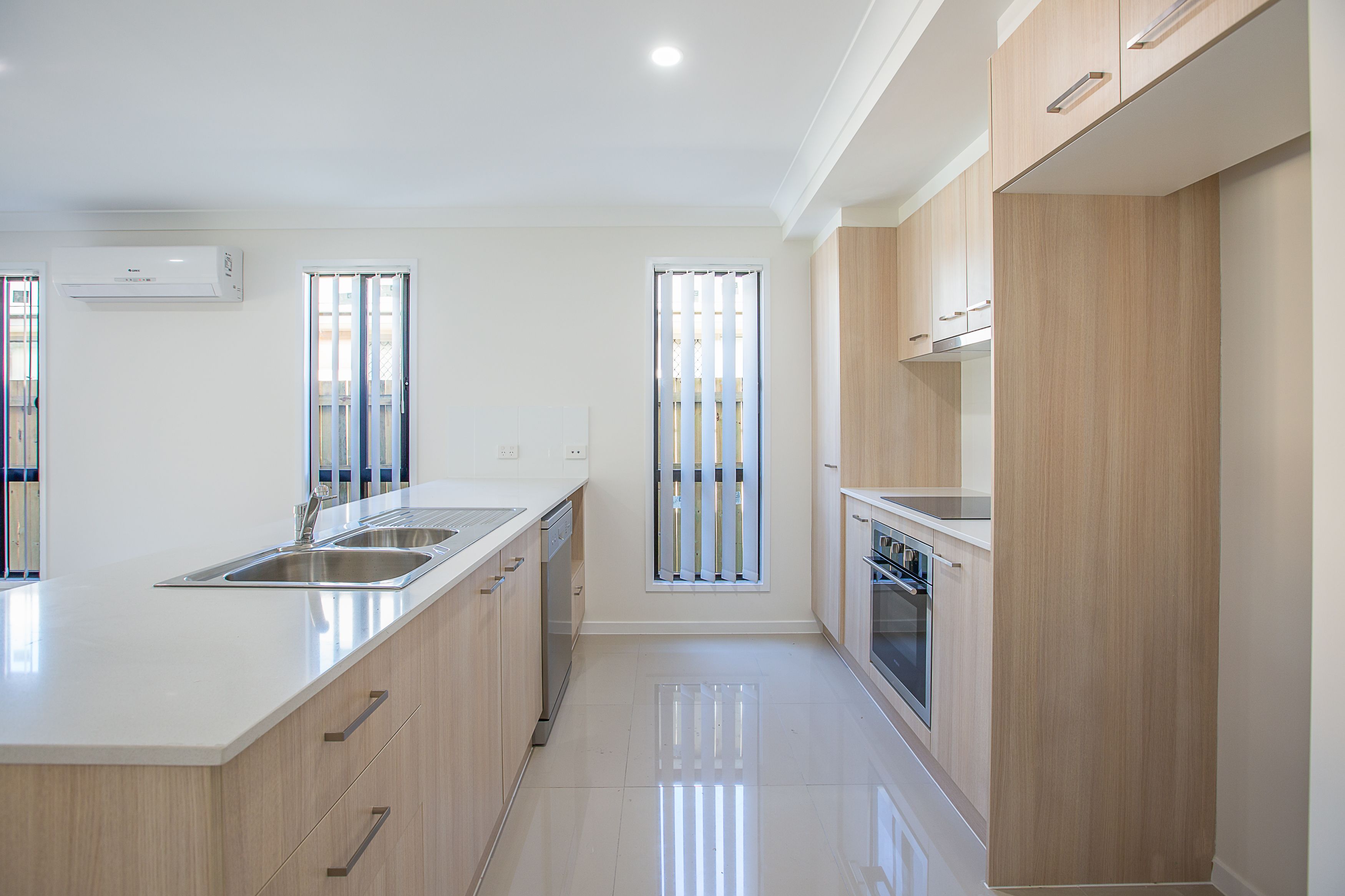 1/36 Kevin Mulroney Drive, Flinders View, QLD 4305
