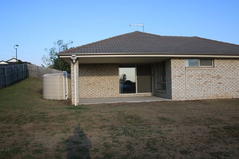 6 Carlisle Court, Bundamba, QLD 4304