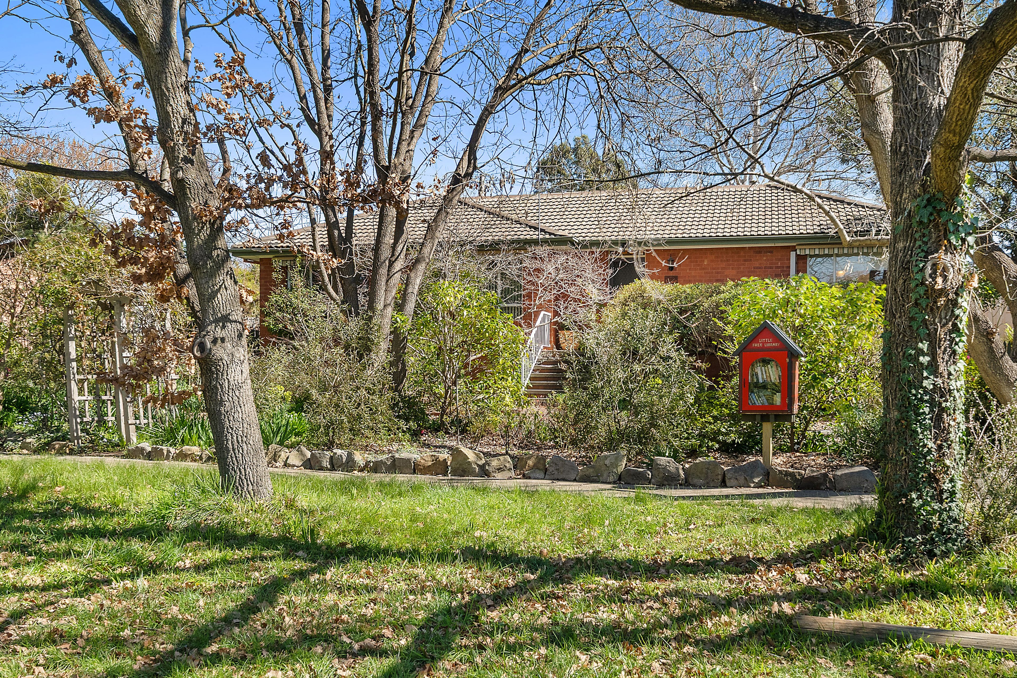 21 Neumayer Street — photo 24 of 27