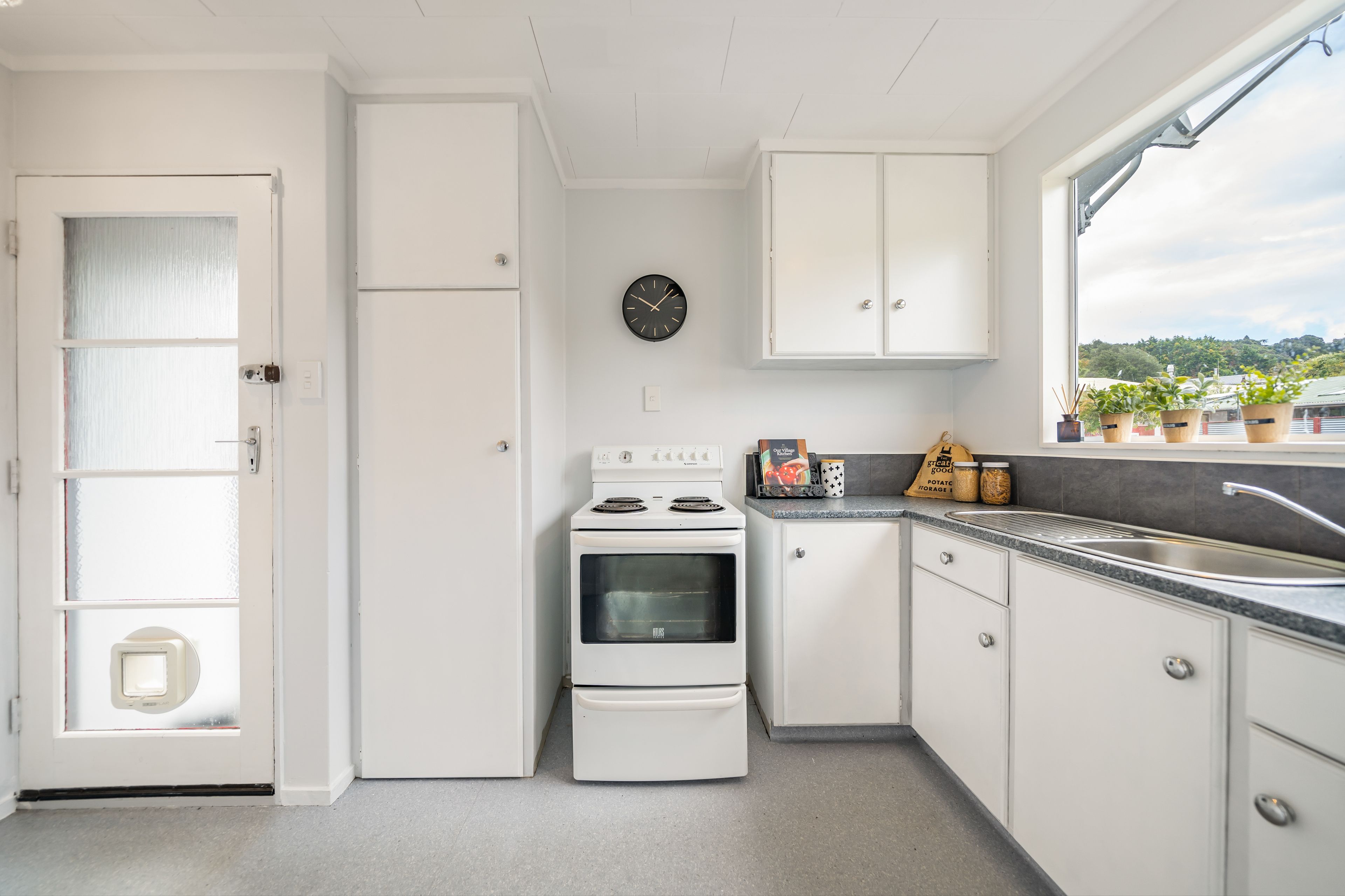 1/5 Crystal Grove, Birchville, Upper Hutt City