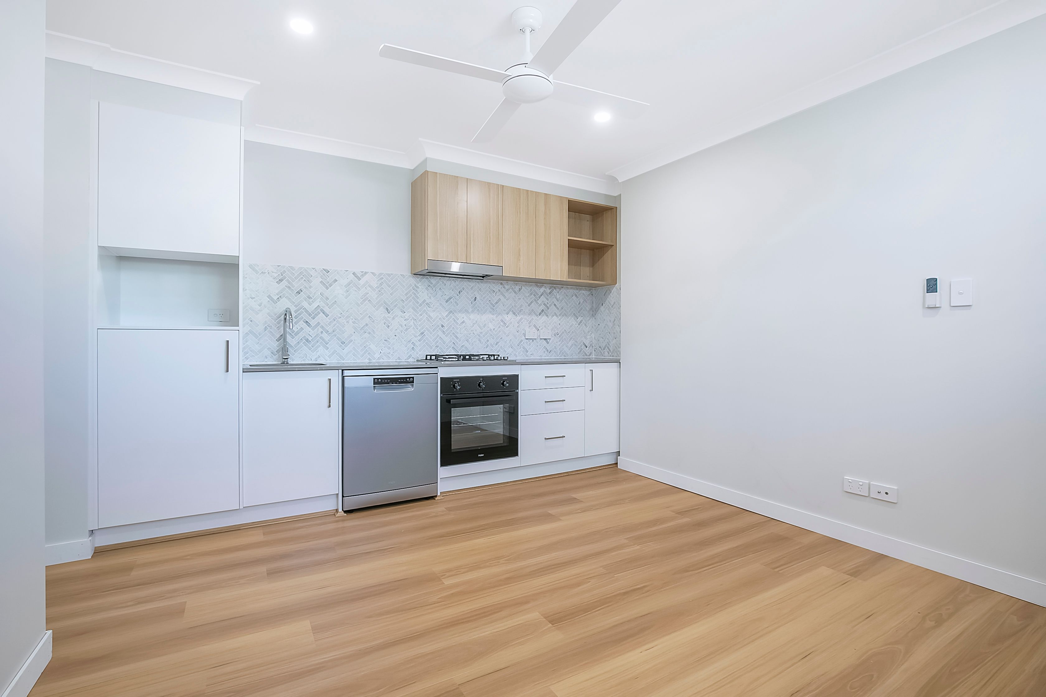 7/67 Hawthorne Street — photo 2 of 10