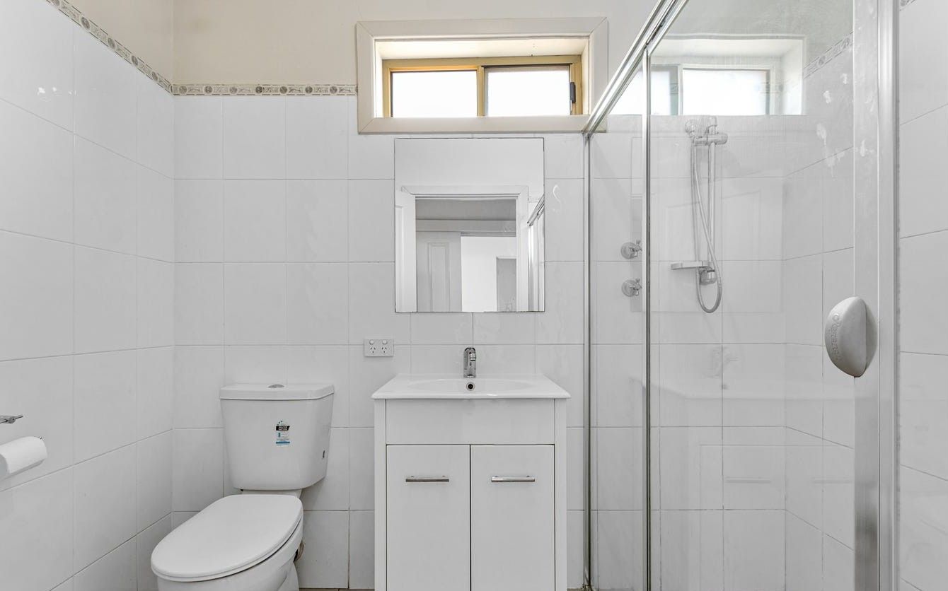 57 Lyndoch Road — photo 8 of 14