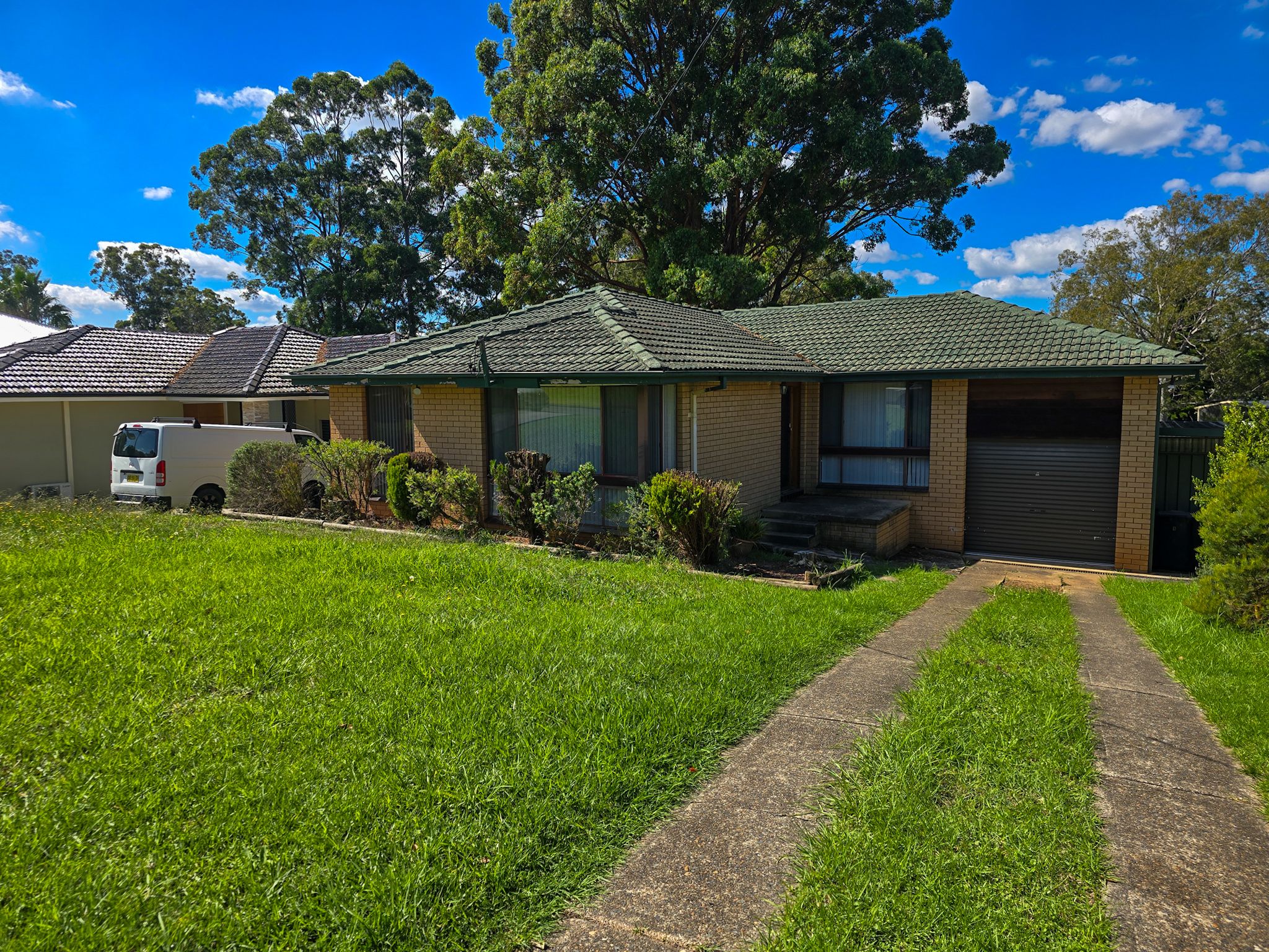 8 GIPPS Street, Bradbury, NSW 2560