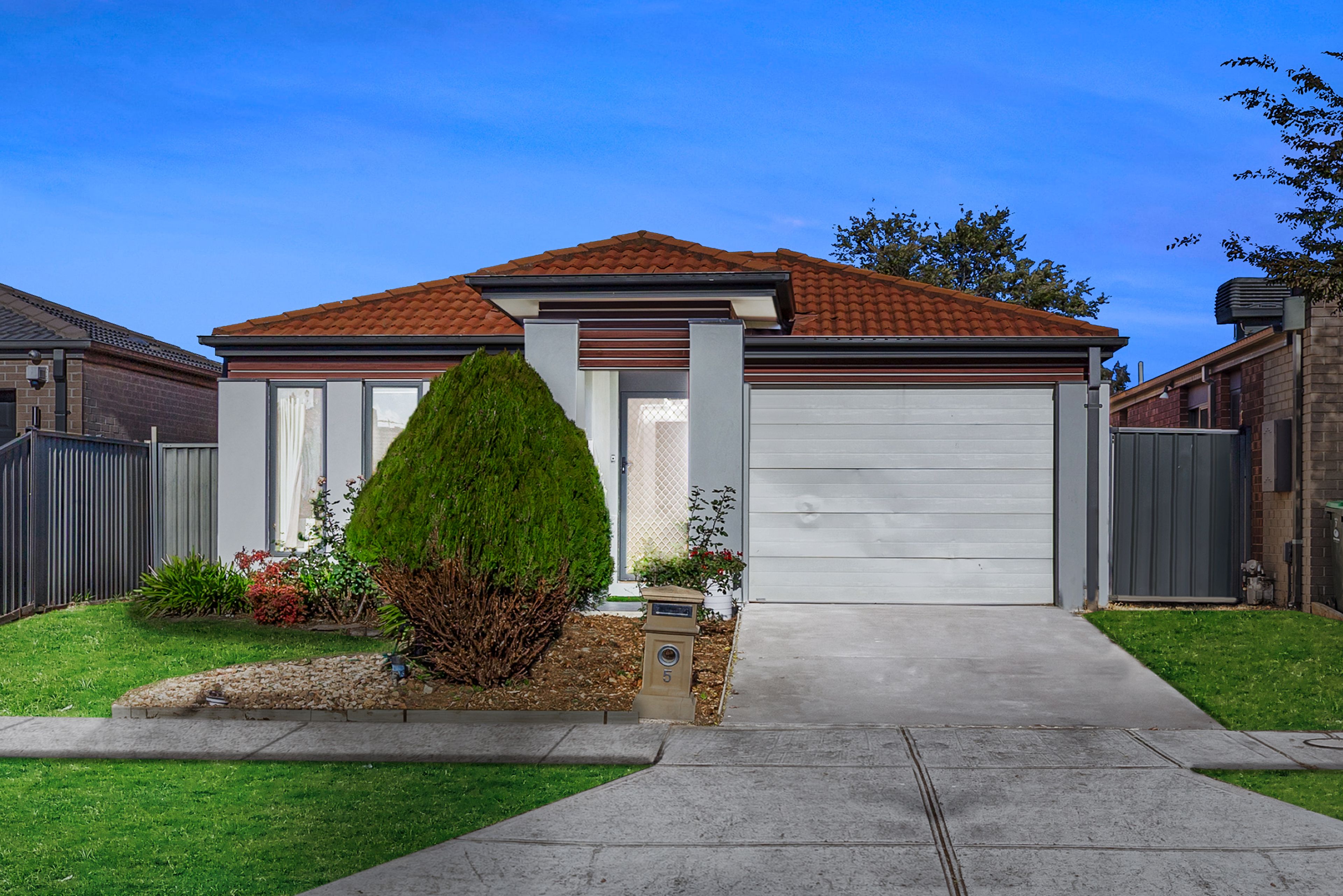 5 Jonah Parade, Deer Park, VIC 3023