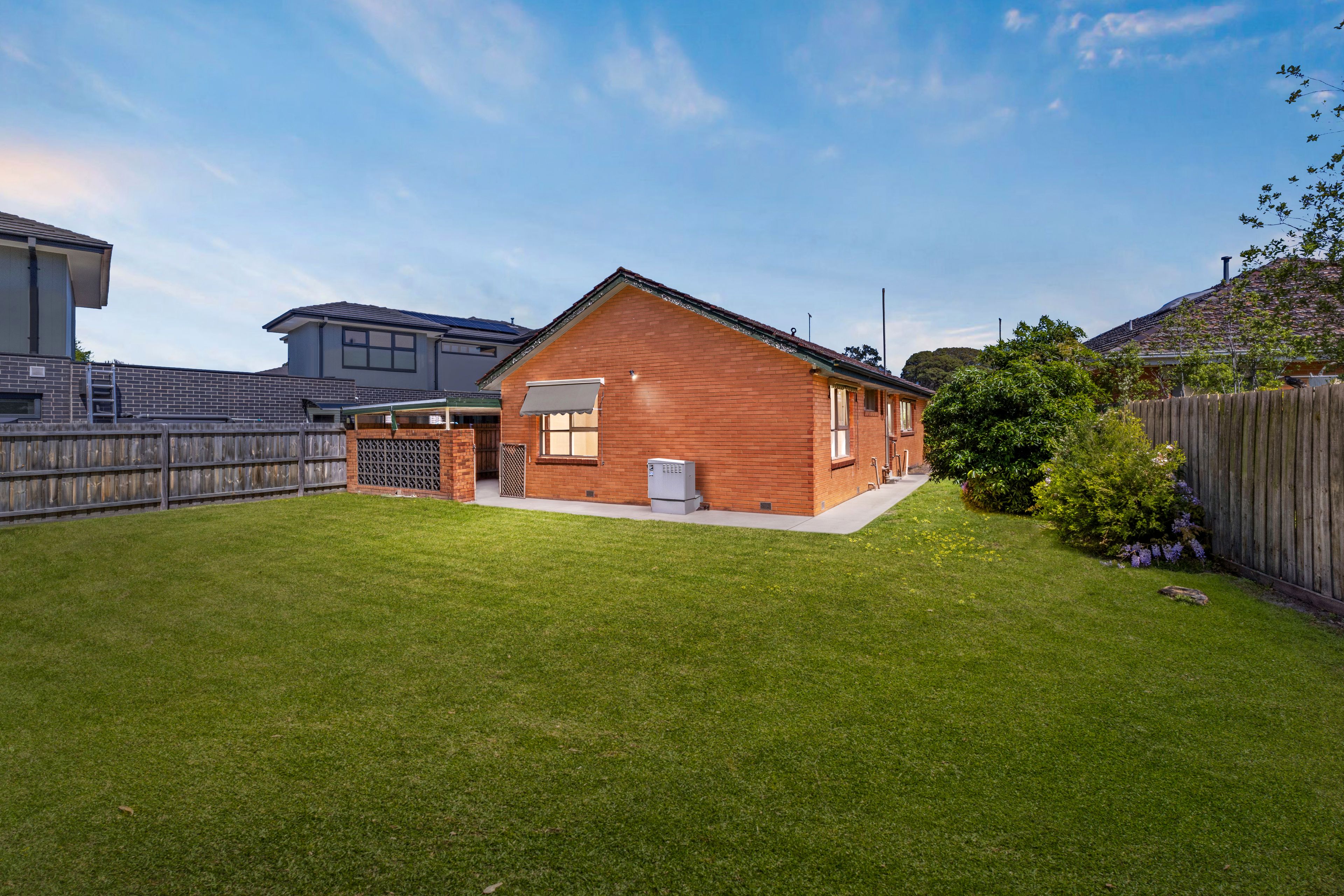 21 Freda Avenue — photo 12 of 17