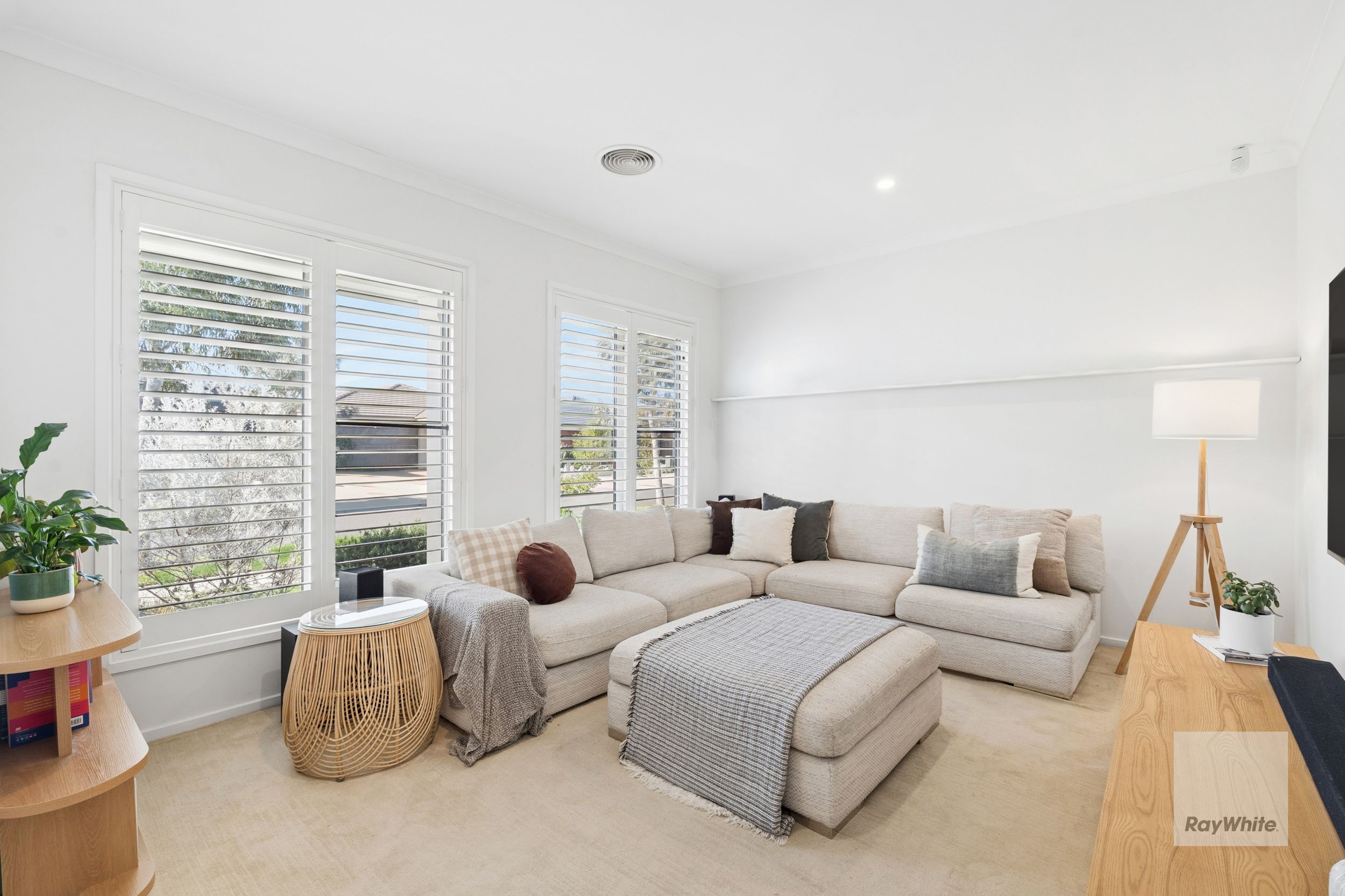 26 Ruthven Way — photo 8 of 19