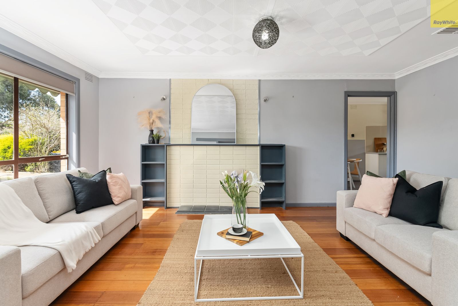 5 Swan Street — photo 4 of 22