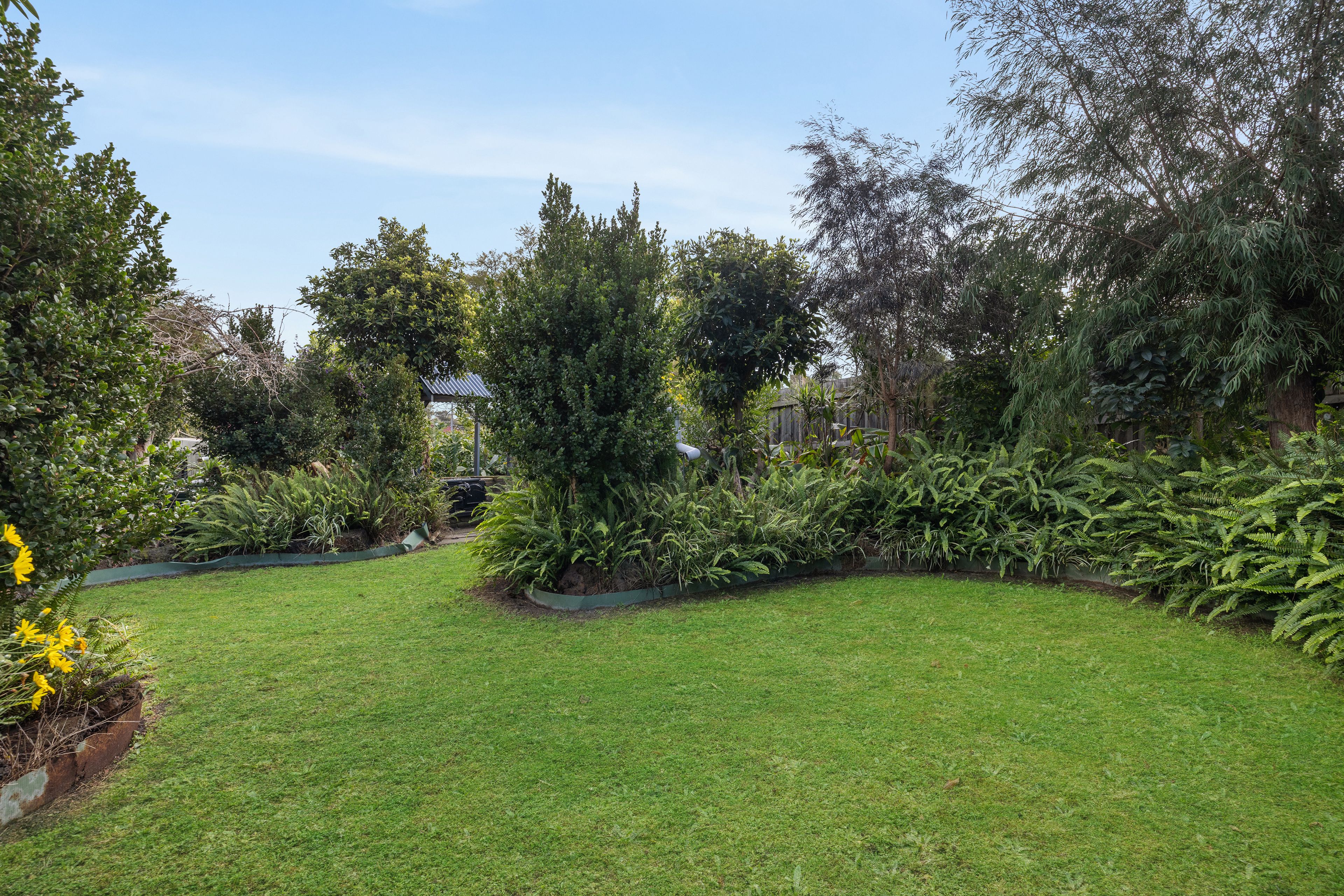 24 Karingal Drive — photo 10 of 13
