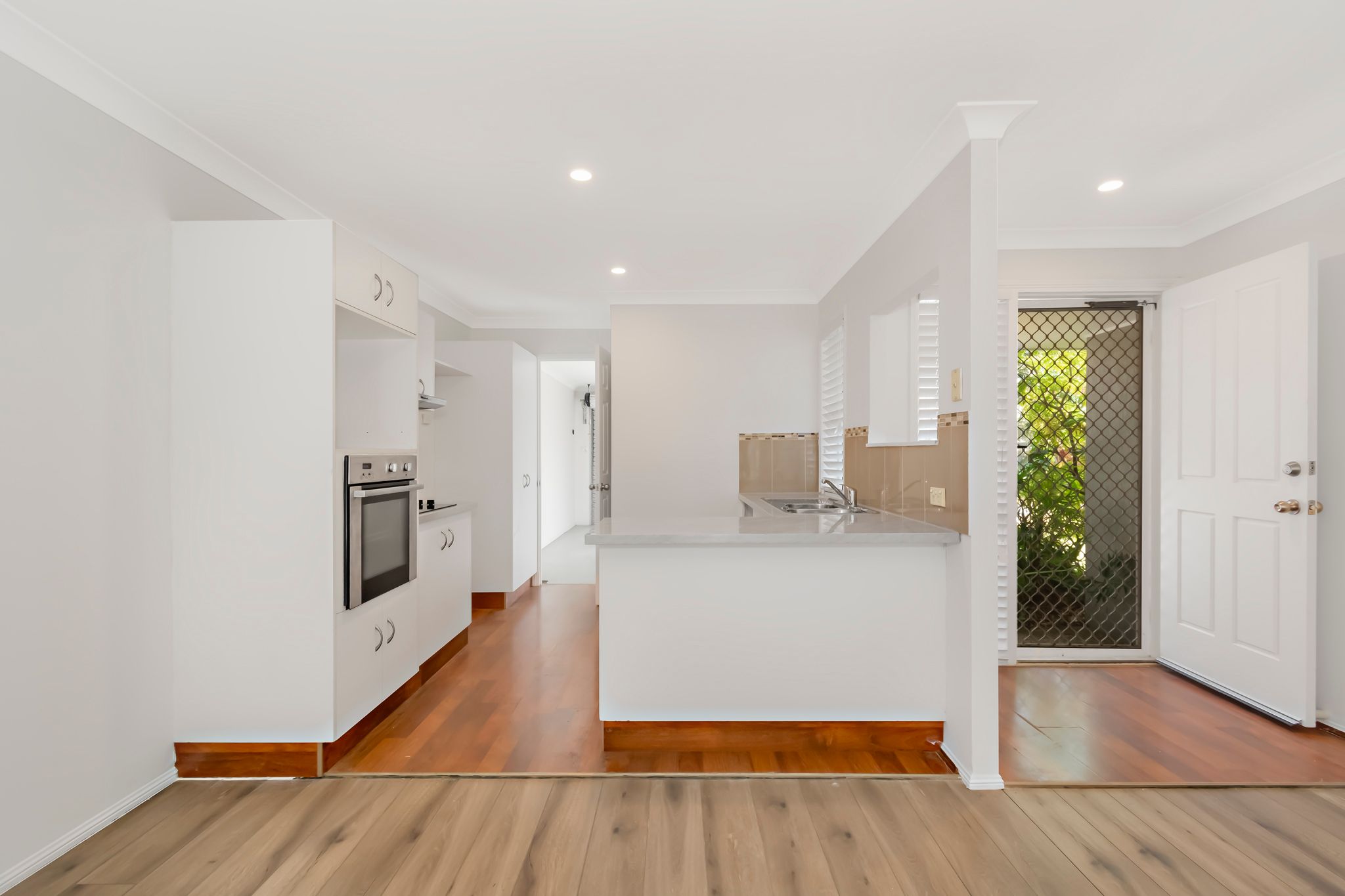 11/433 Pine Ridge Road, Runaway Bay, QLD 4216