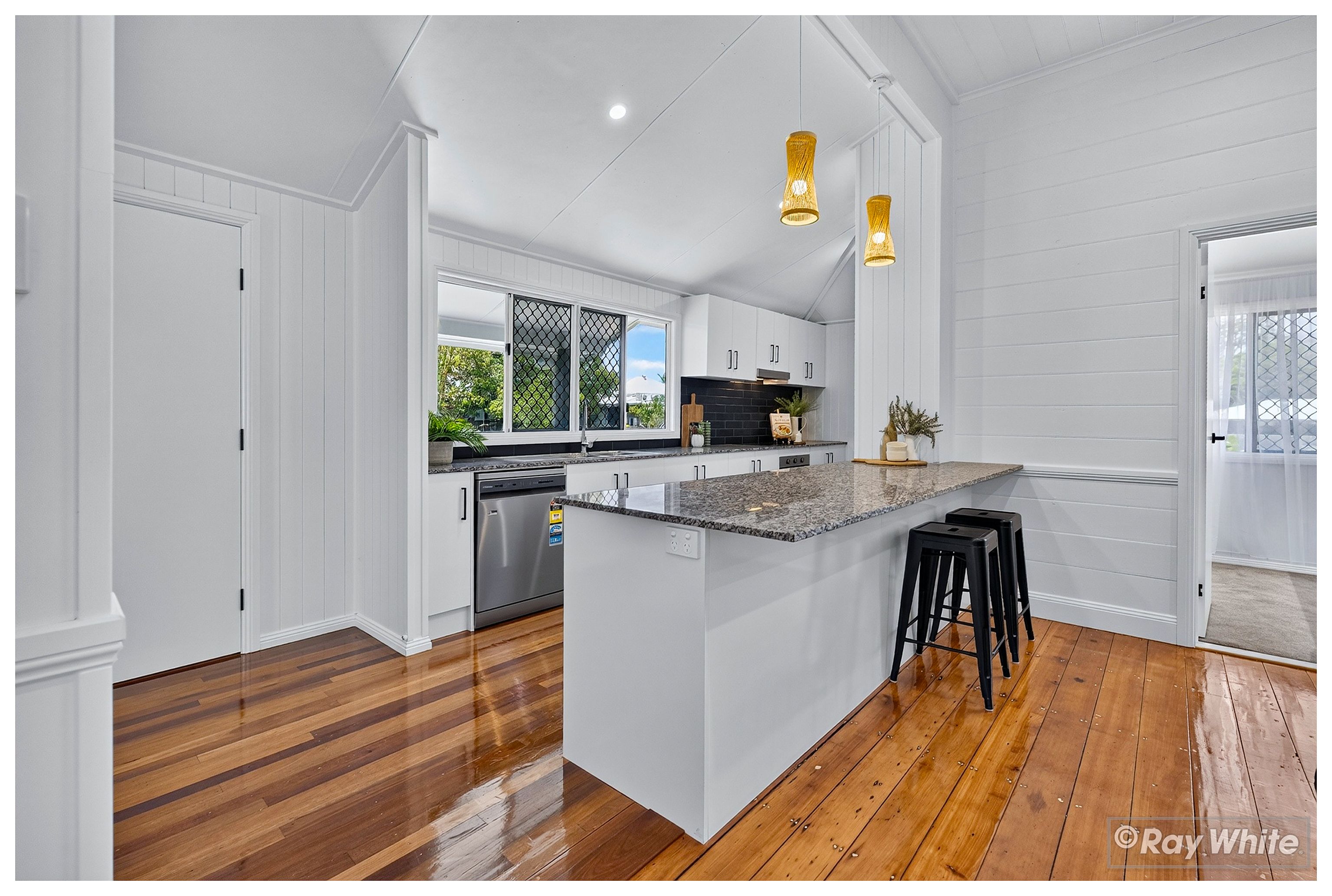 24 Pilkington Street — photo 5 of 30