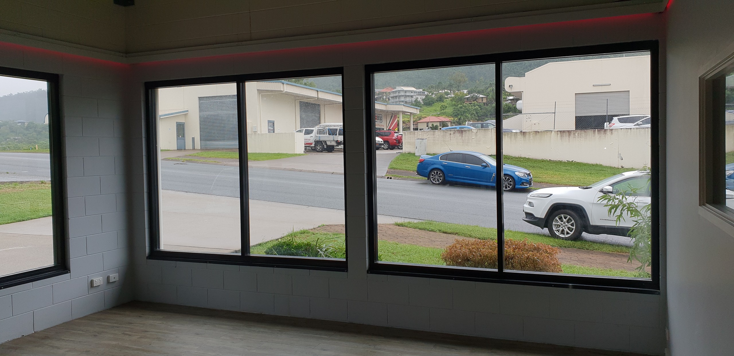 1/6 Commerce Close, Cannonvale, QLD 4802