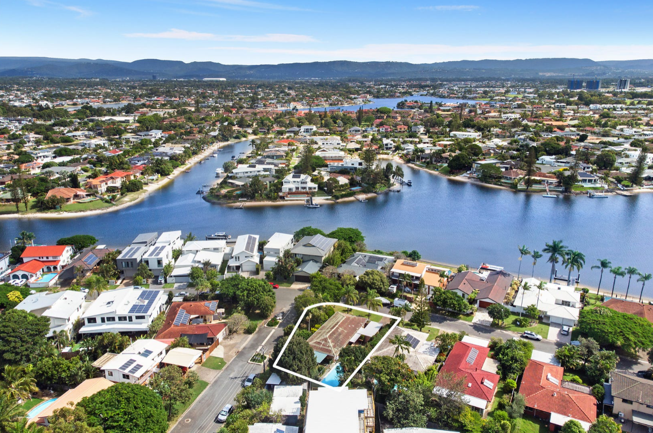 63 Avanti Street, Mermaid Waters QLD 4218
