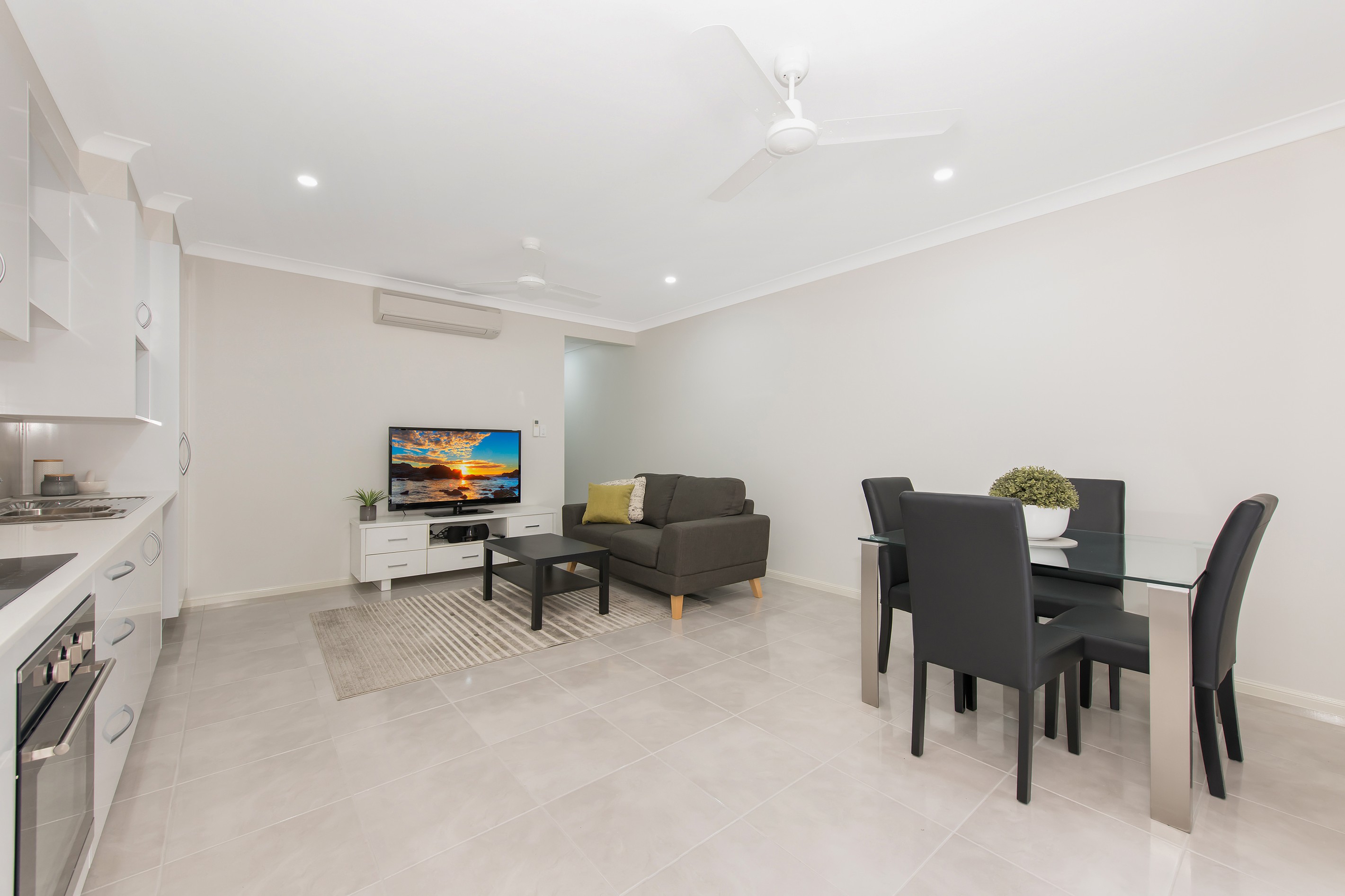 16 Lawrie Avenue, Oonoonba, QLD 4811