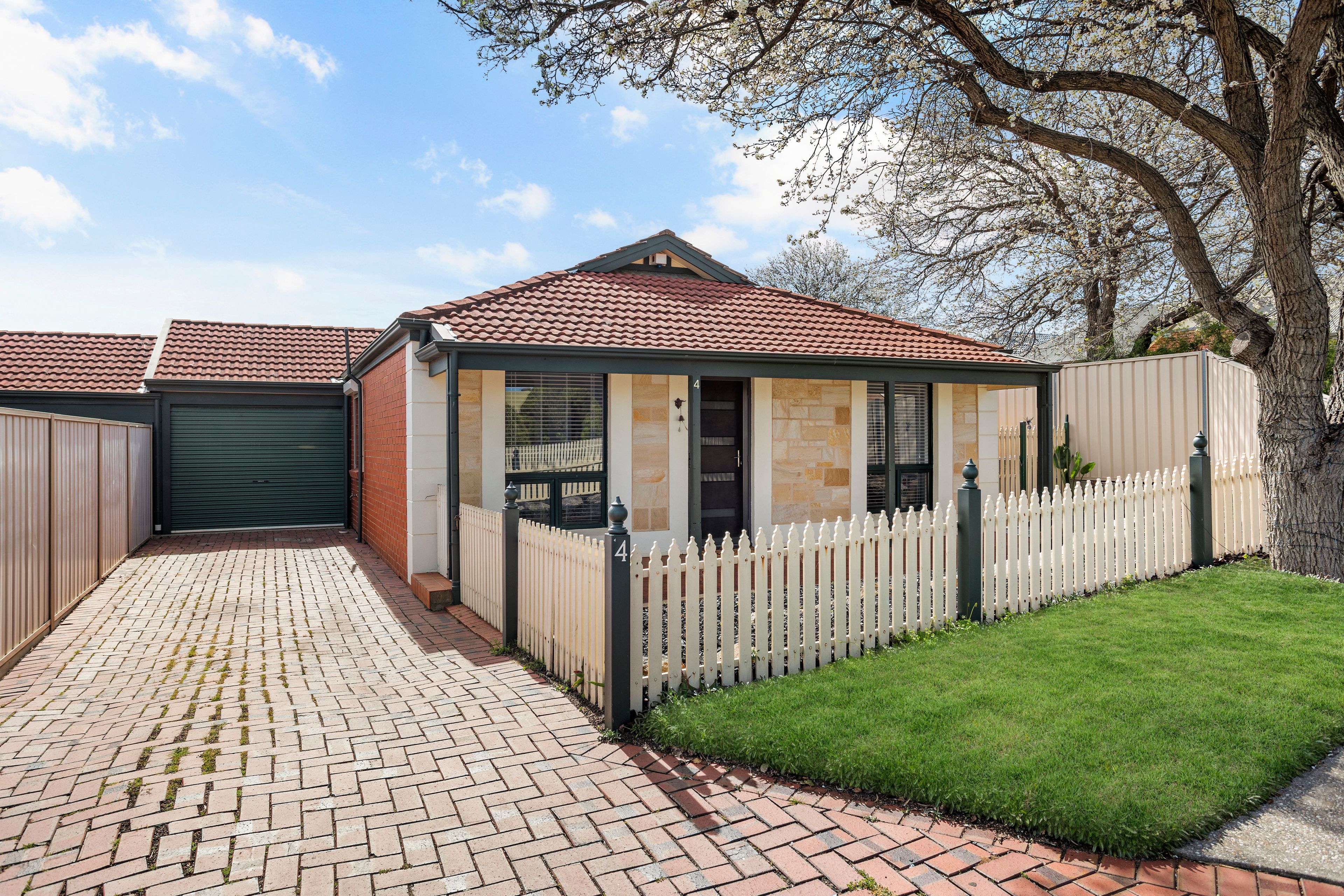 4/5-6 Gleeson Court — photo from Ray White Glenelg