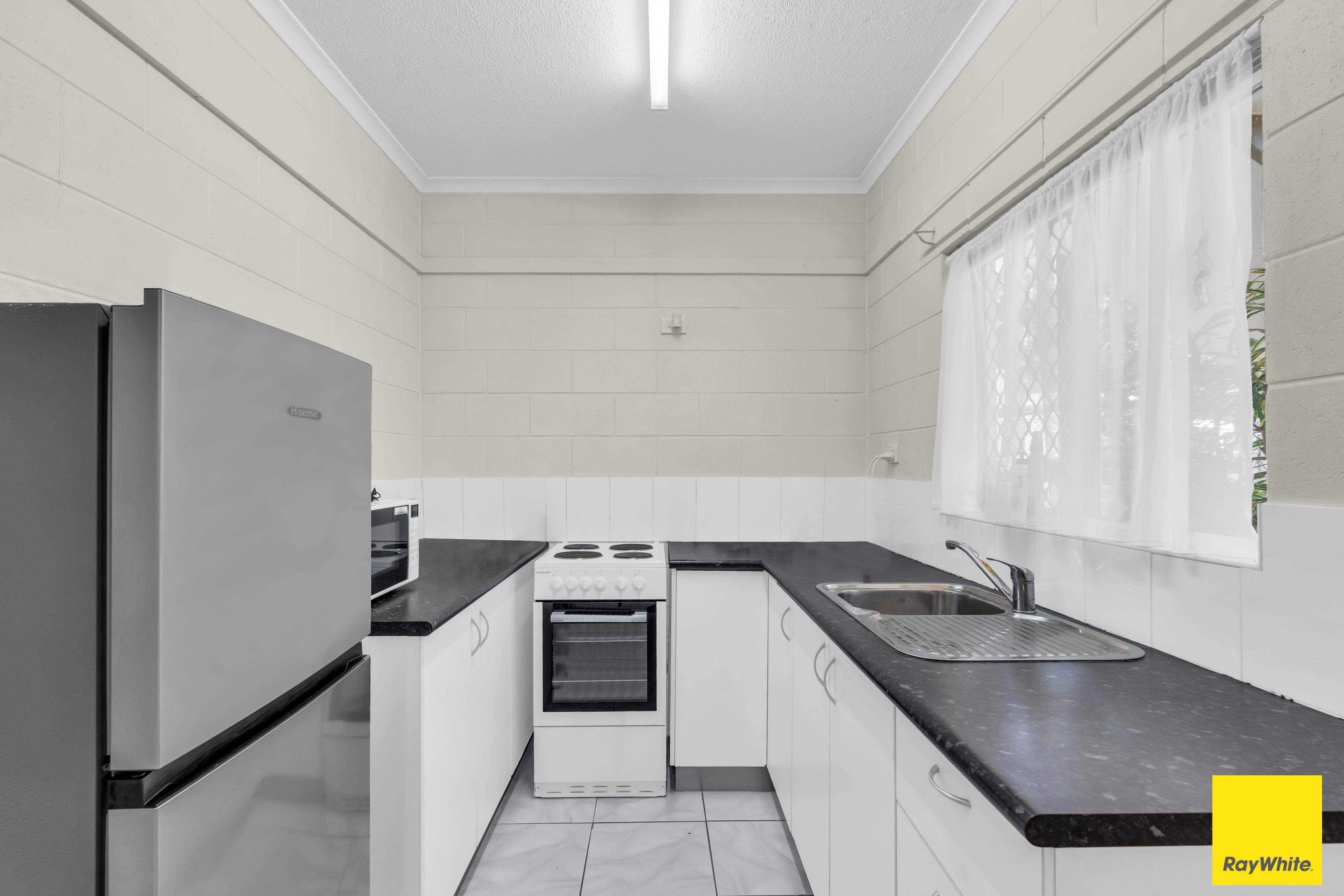 2/6 Kidston Street, Bungalow, QLD 4870