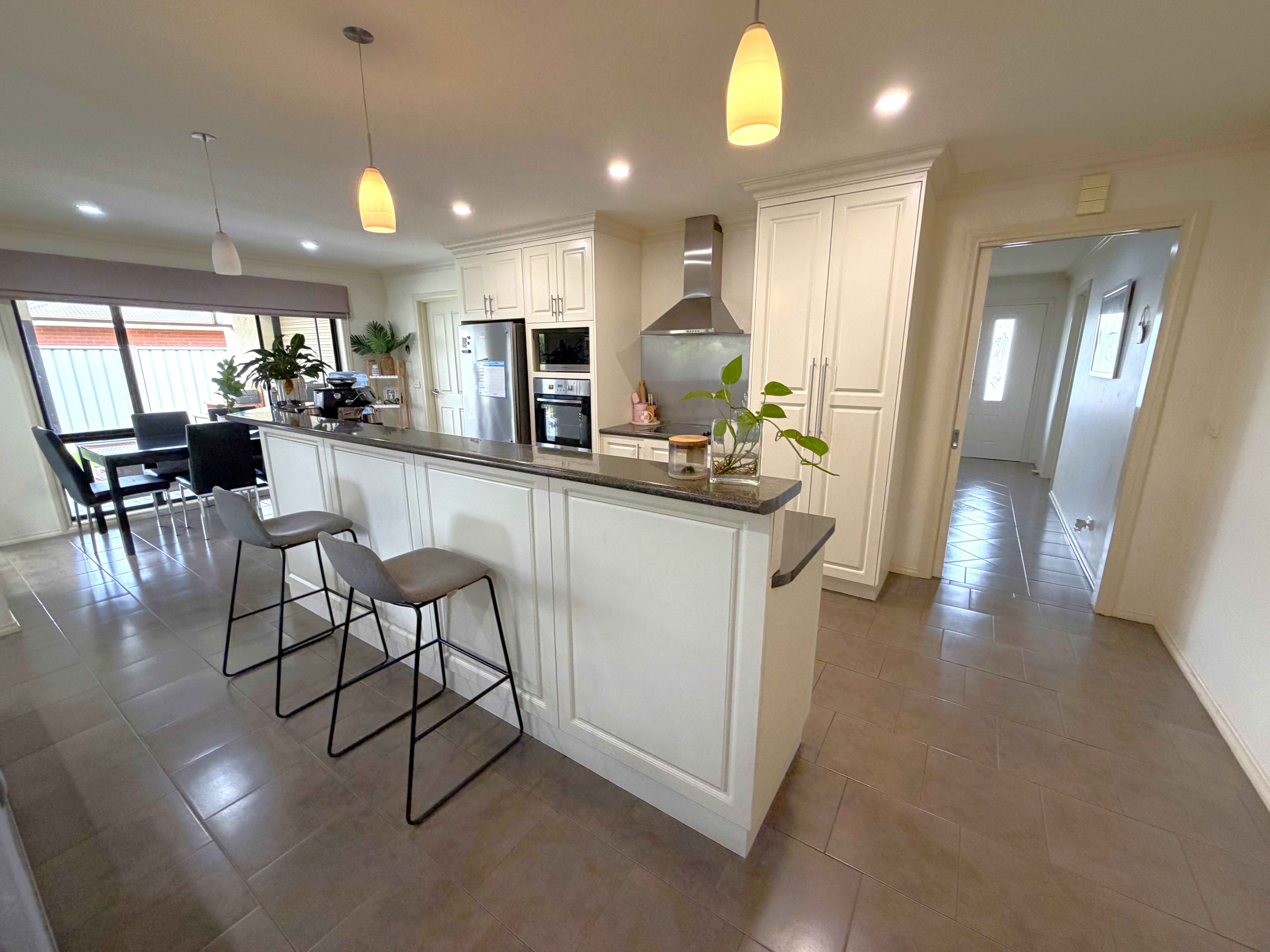 141 McMillan Street, Deniliquin, NSW 2710