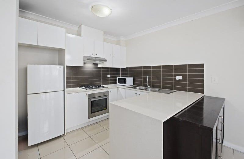 3/12-14 Clifton Street — photo 4 of 10