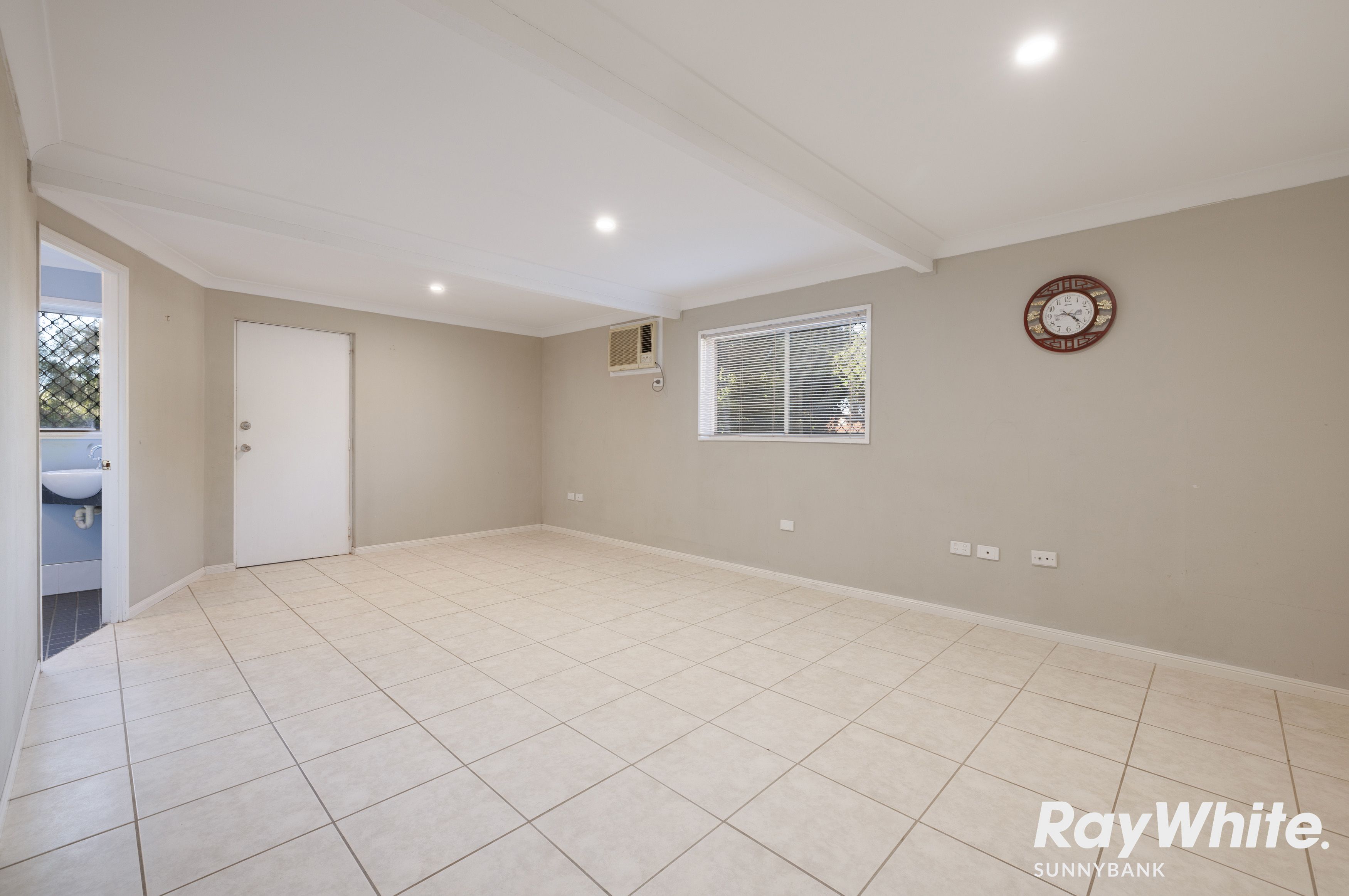 784 Underwood Road — photo 8 of 10