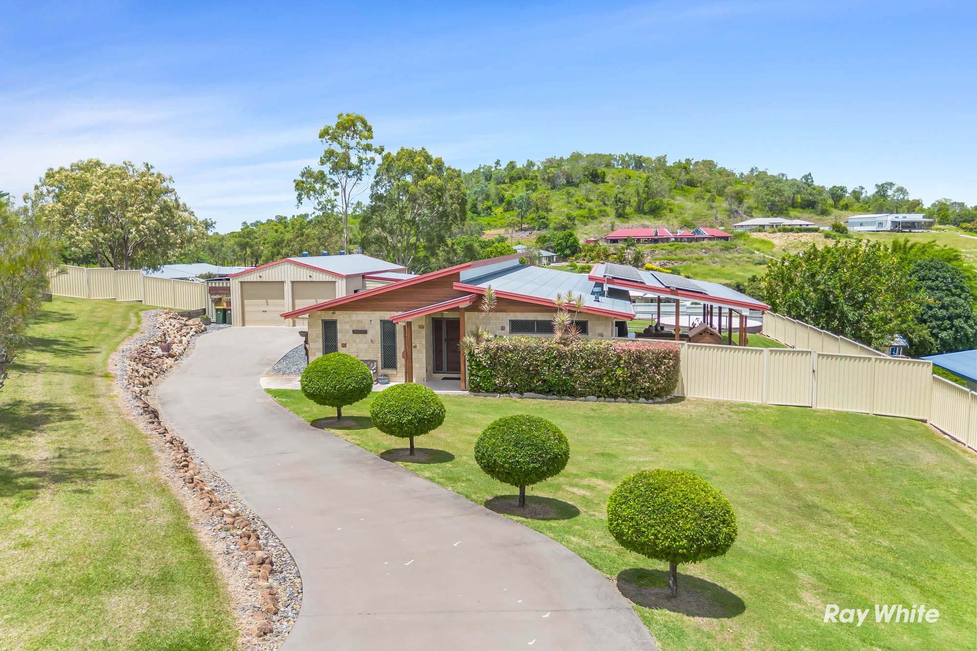 8 Samuel Place, Rockyview, QLD 4701