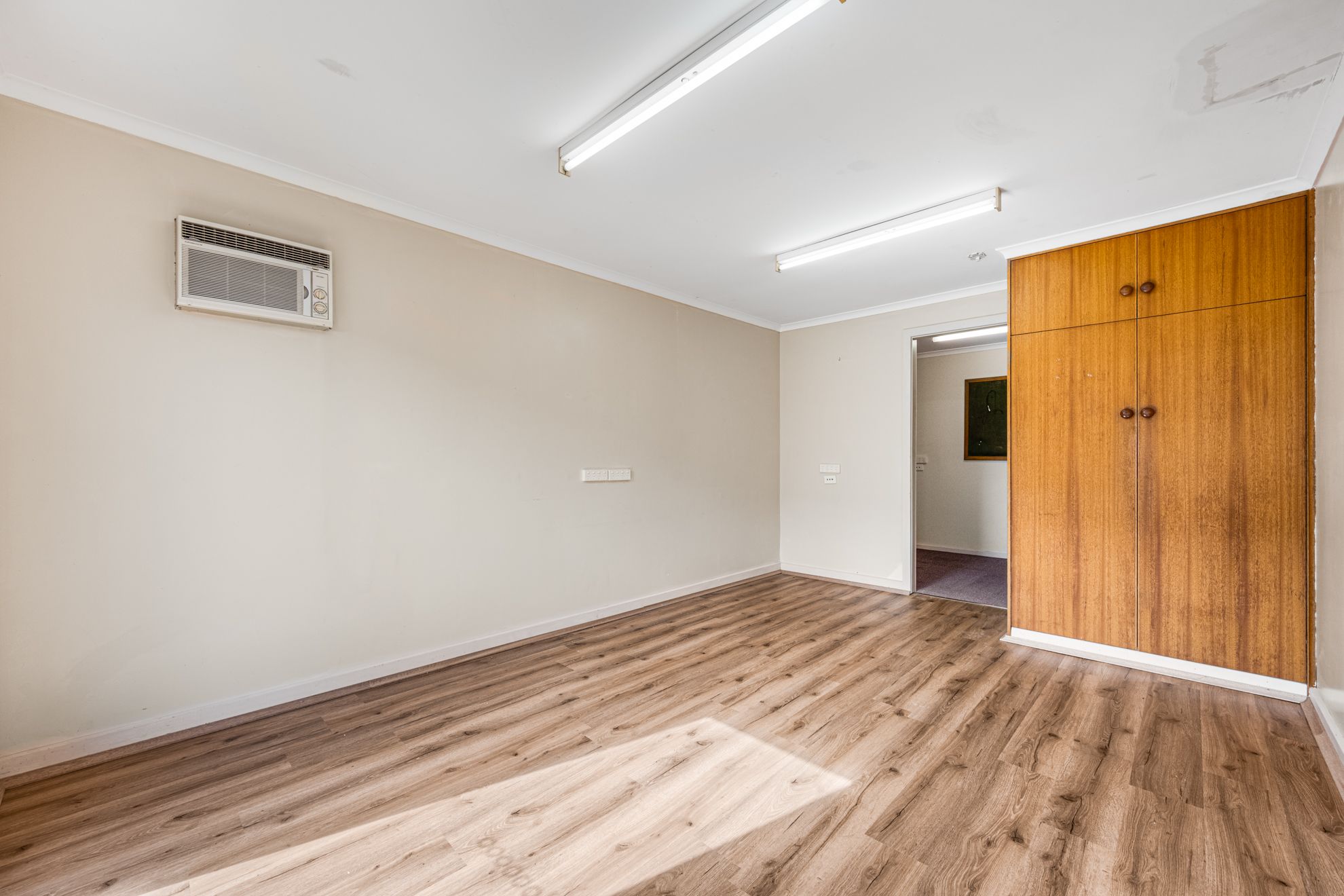 6 Campbell Street — photo 15 of 19