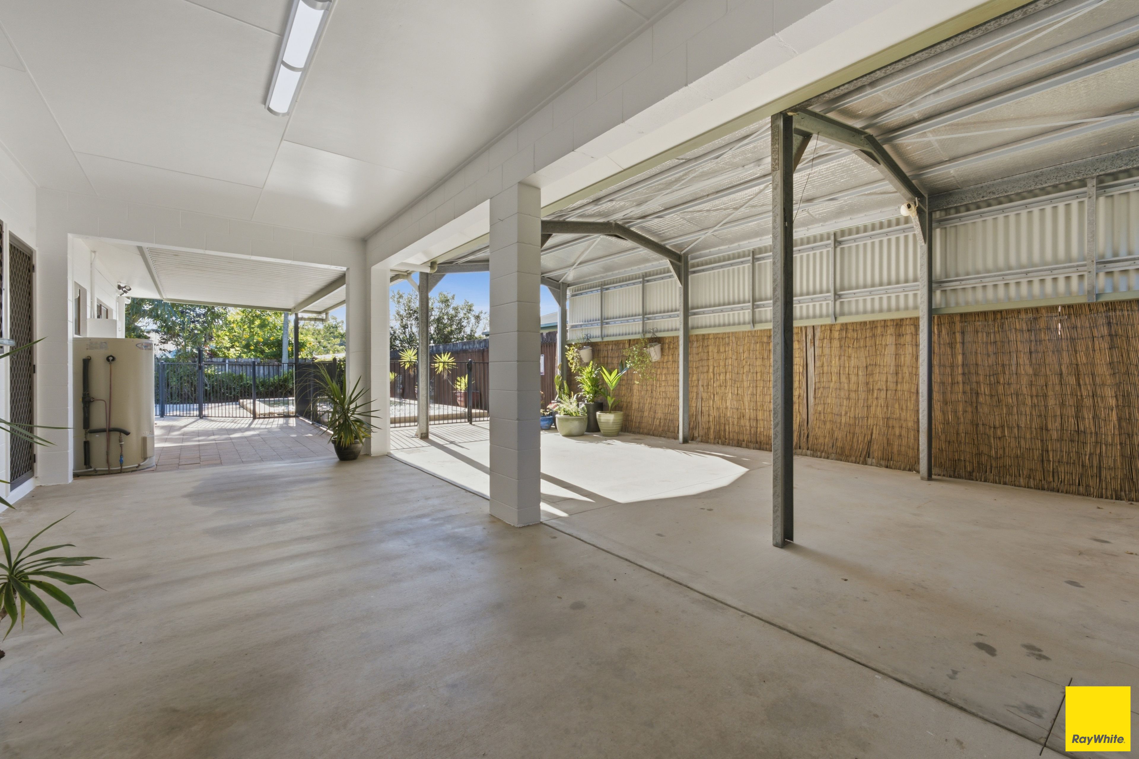 23 Pitt Court — photo 13 of 27