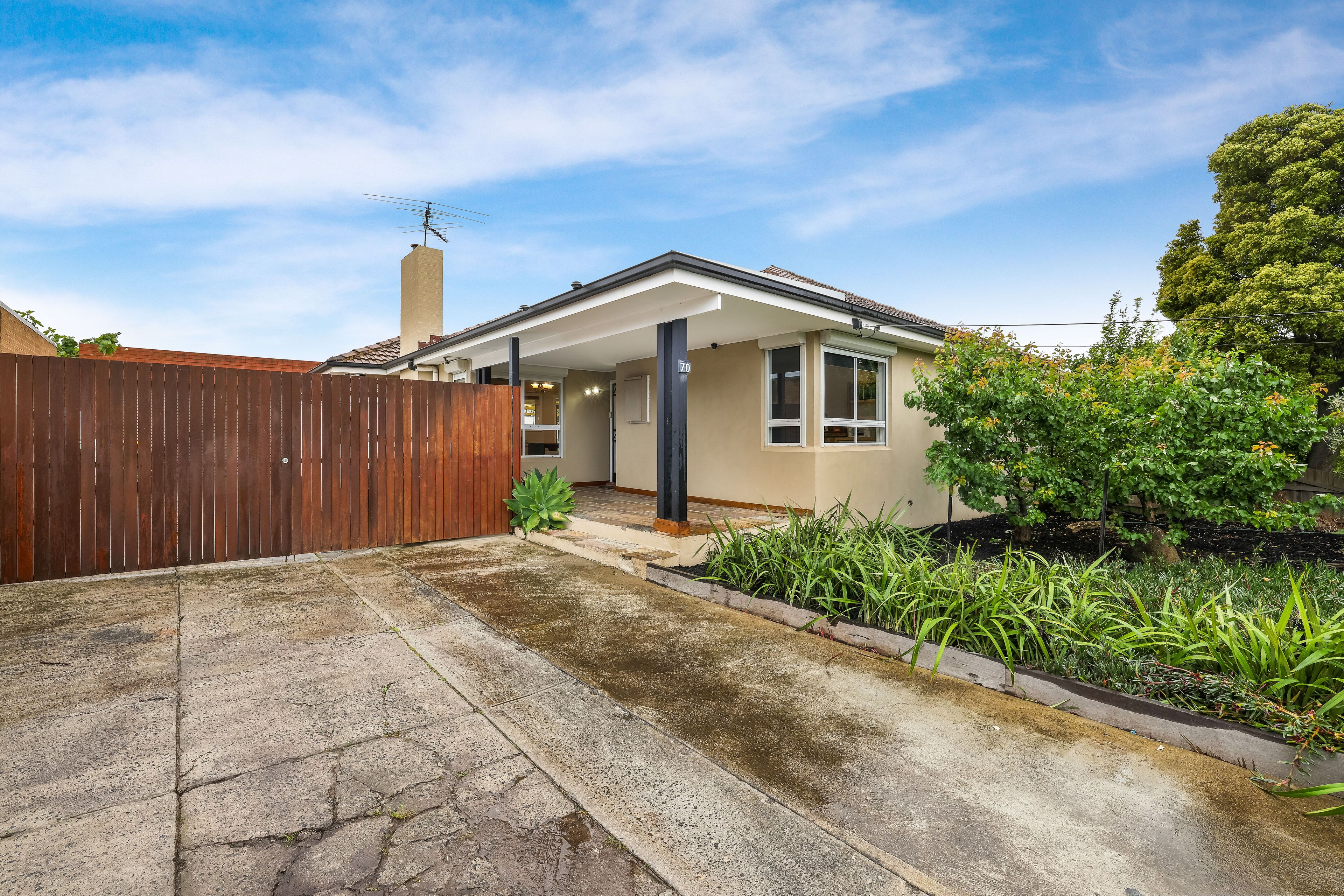 70 Ward Street, Glenroy, VIC 3046