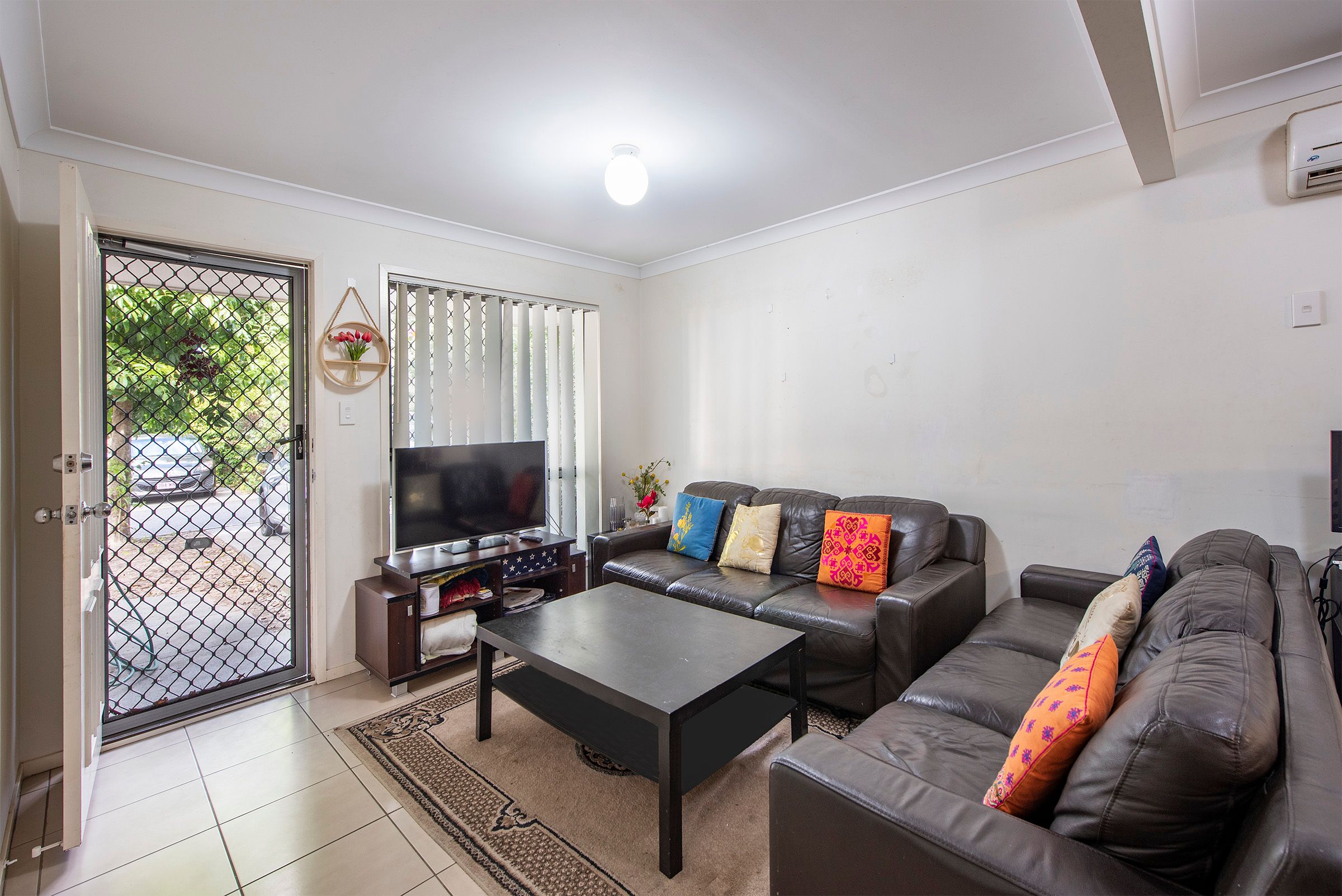 13/45-47 Defiance Road, Woodridge, QLD 4114
