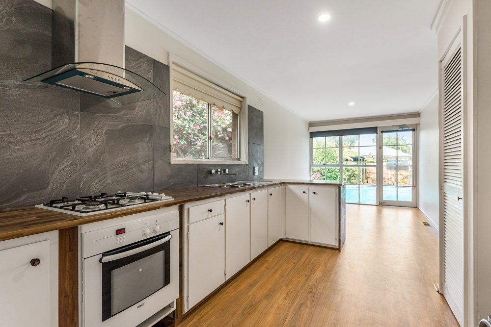 4 Kanooka Avenue, Ashwood, VIC 3147