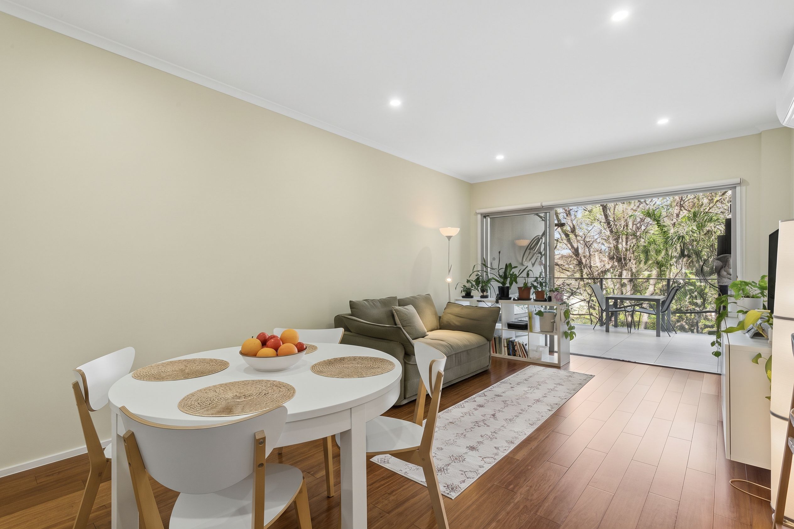 3/586 Sherwood Road — photo 3 of 10