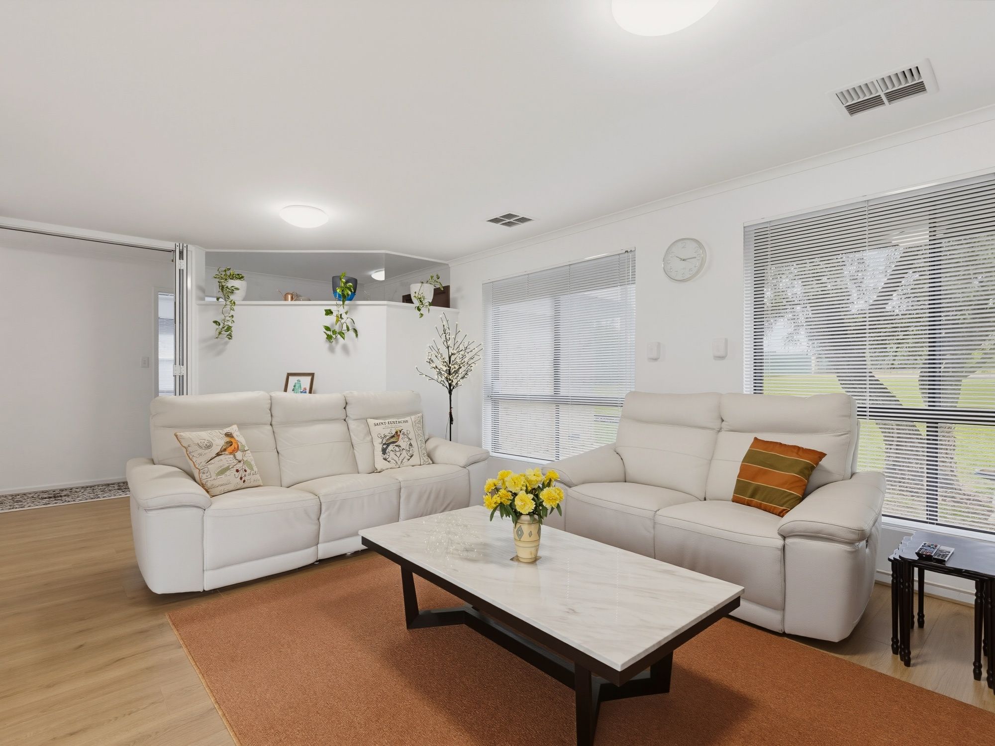 360 Honeypot Road — photo 4 of 19