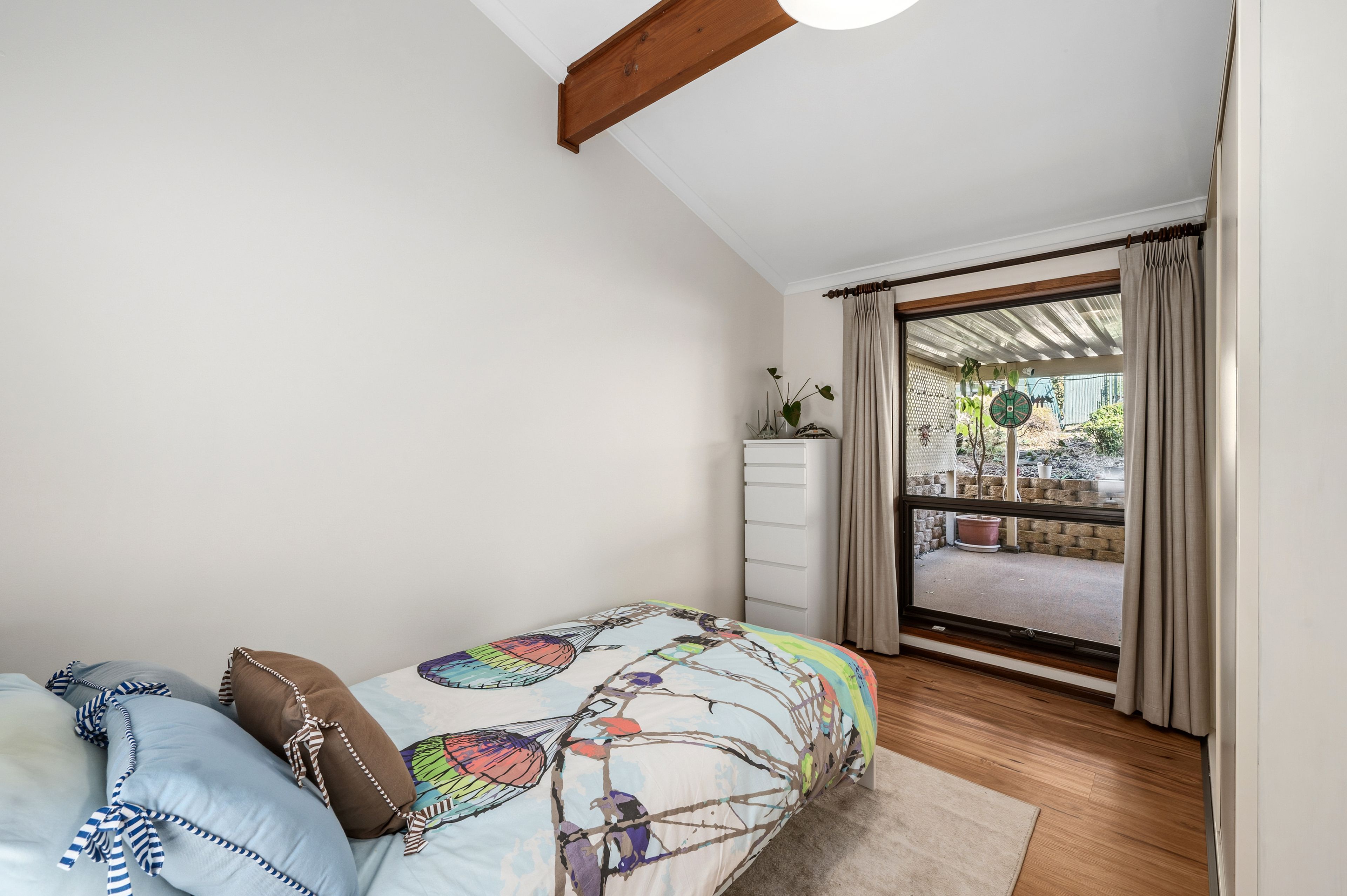 4 Redbank Close — photo 17 of 30