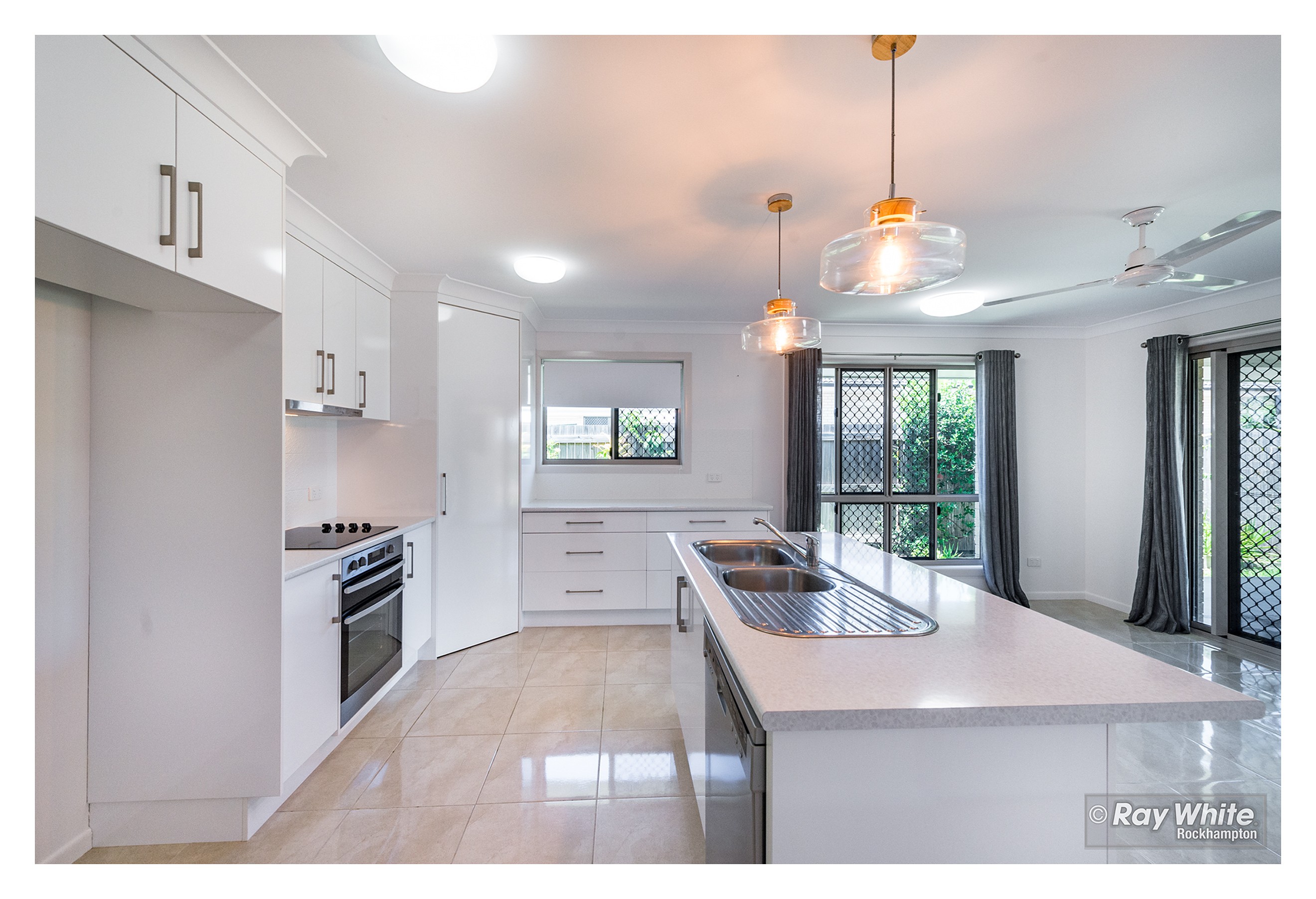 11 Belbowrie Avenue, Norman Gardens, QLD 4701