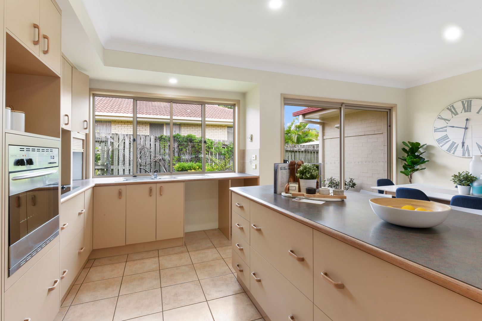 37 Ormond Road, Oxley, QLD 4075