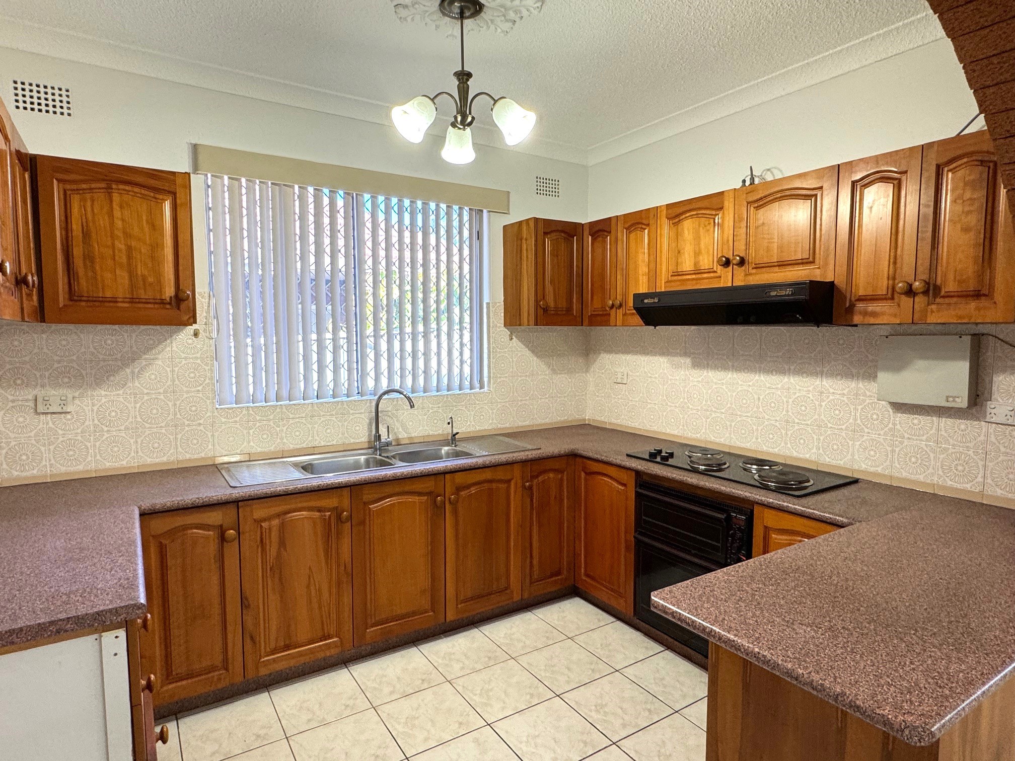 18 Banner Road, Kingsgrove, NSW 2208